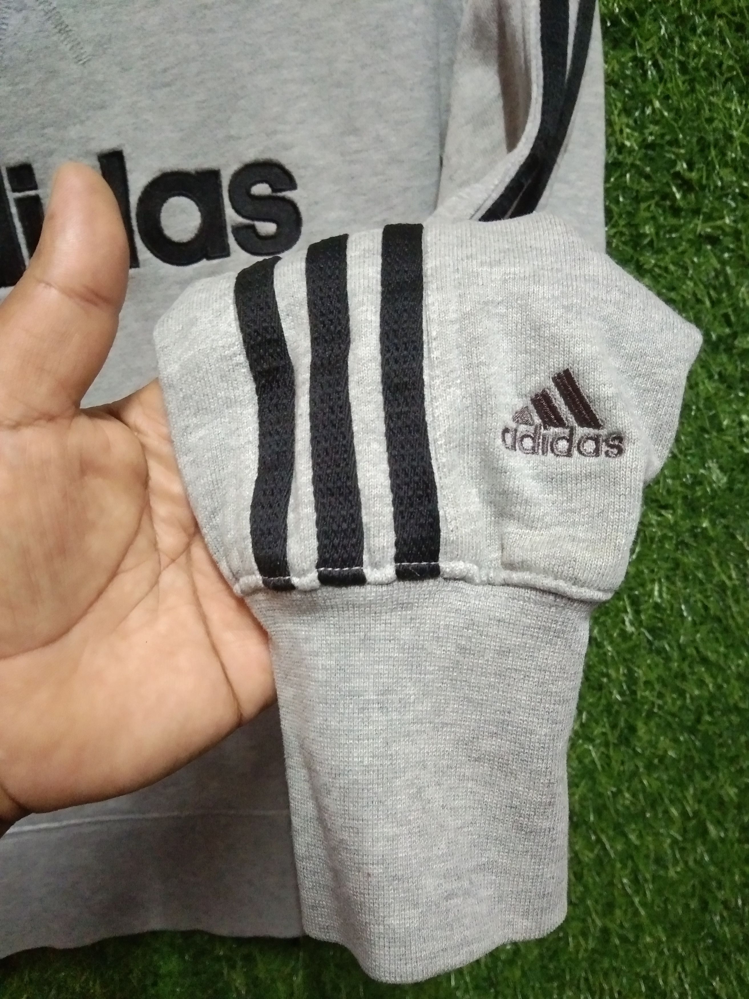 Adidas × Vintage VINTAGE ADIDAS SPELL OUT SWEATSHIRT Size US S / EU 44-46 / 1 - 9 Thumbnail