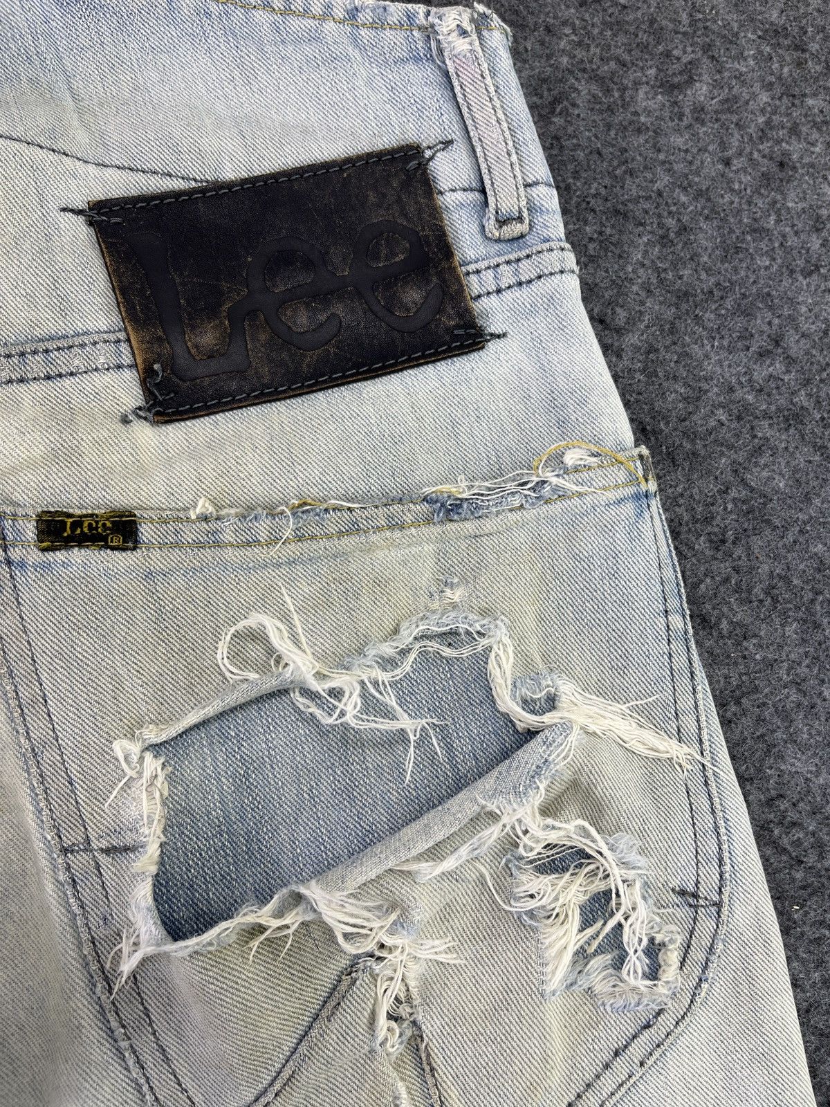 Lee Vintage Lee Low Waisted Distressed Jeans - J893 Size US 30 / EU 46 - 12 Thumbnail