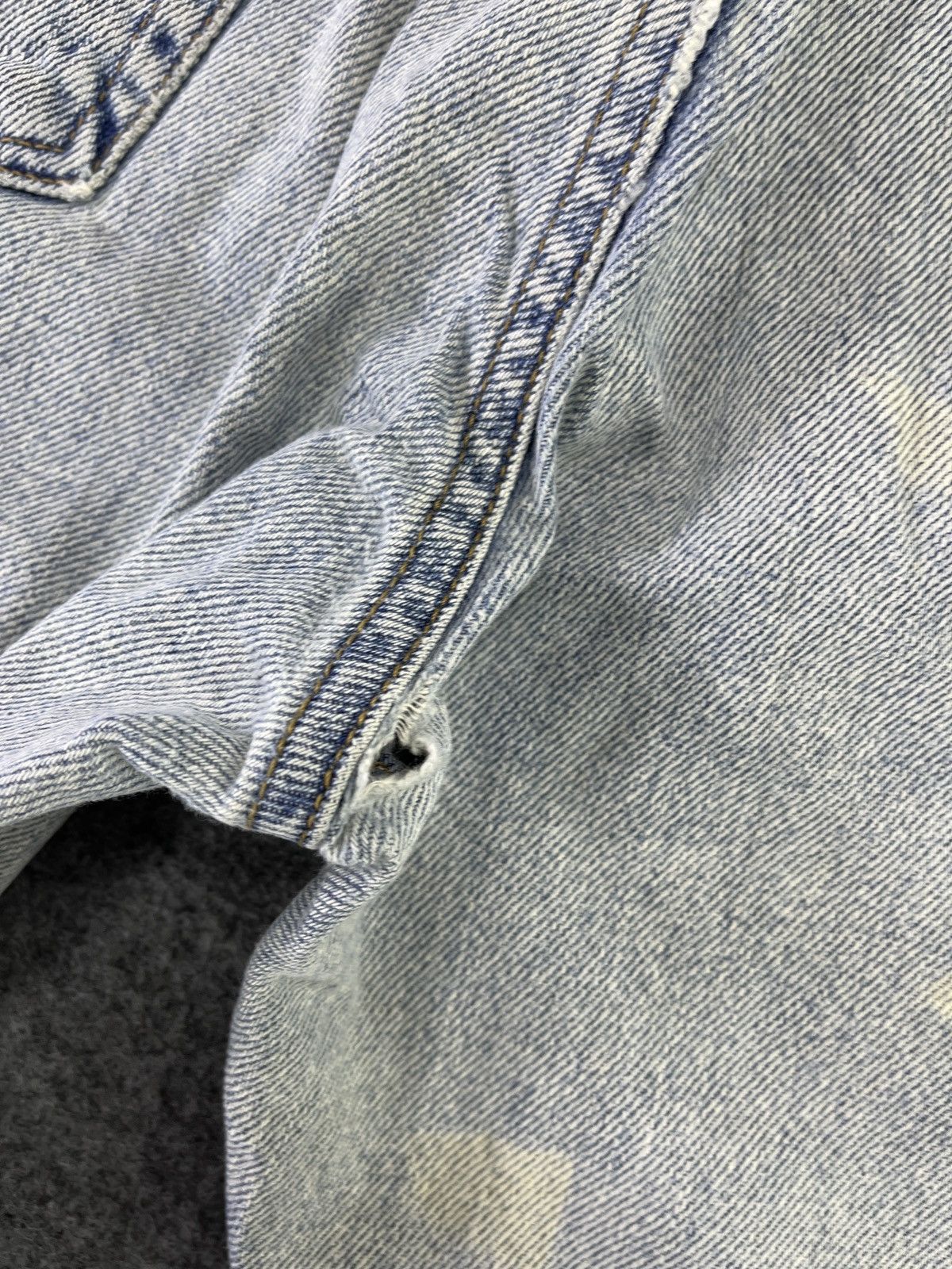 Levi's Vintage Levis 505 Light Wash Jeans - J894 Size US 34 / EU 50 - 10 Thumbnail