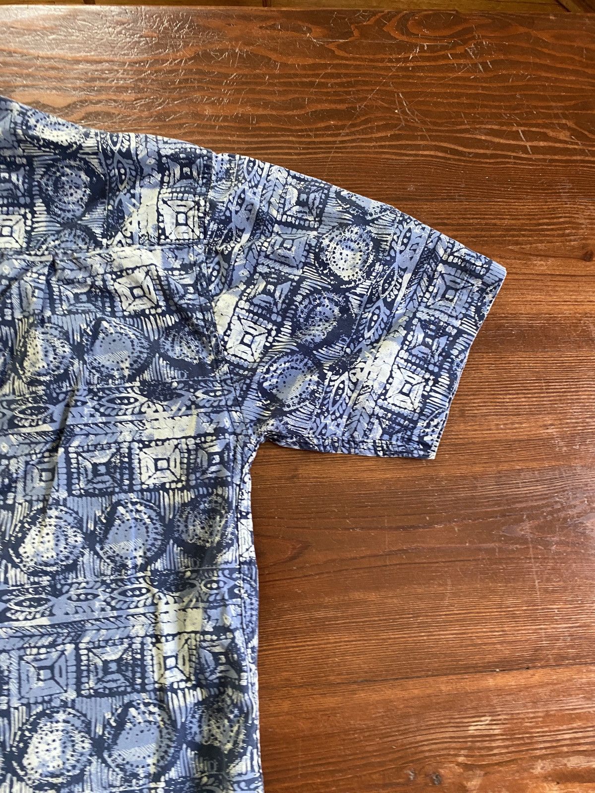 Vintage Vintage 90’s Crossings Sueded Hawaiian Style Button Up Size US M / EU 48-50 / 2 - 14 Thumbnail