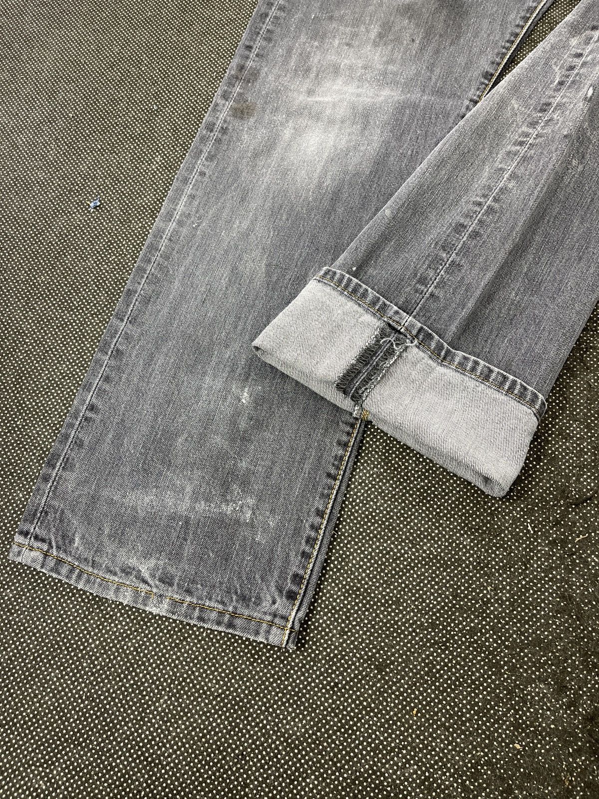 Levi's × Vintage Vintage Levi’s 501 Ripped Jeans - J506 Size US 33 - 7 Thumbnail