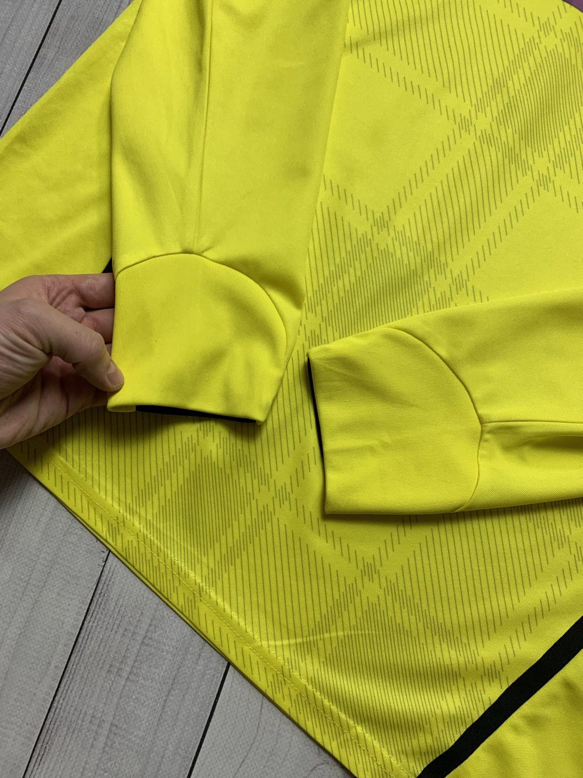 Puma × Vintage Soccer jersey Borussia Dortmund puma long sleeve size XL Size US XL / EU 56 / 4 - 4 Thumbnail