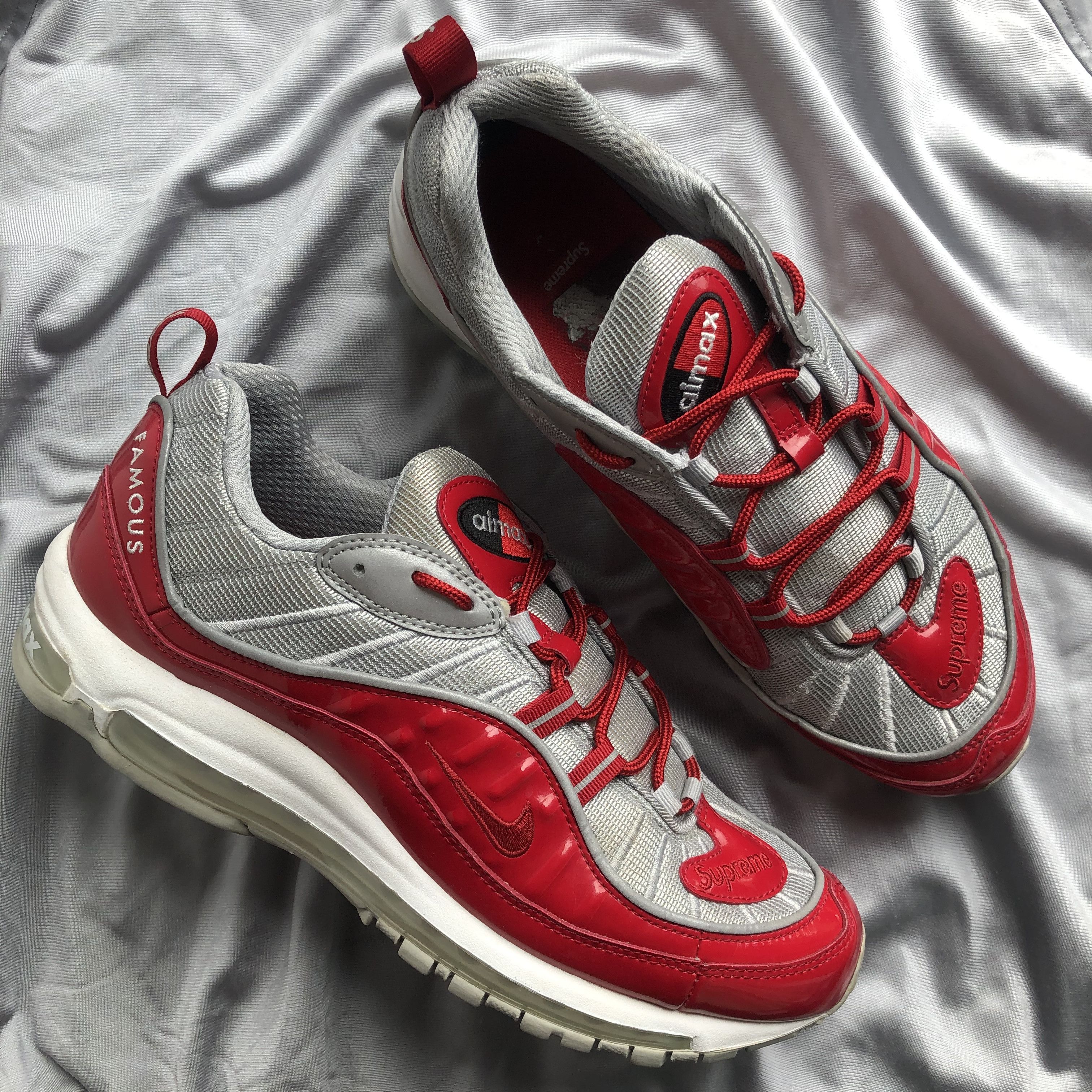 Nike × Supreme Nike Air Max 98 Supreme Varsity Red Size US 10.5 / EU 43-44 - 2 Thumbnail