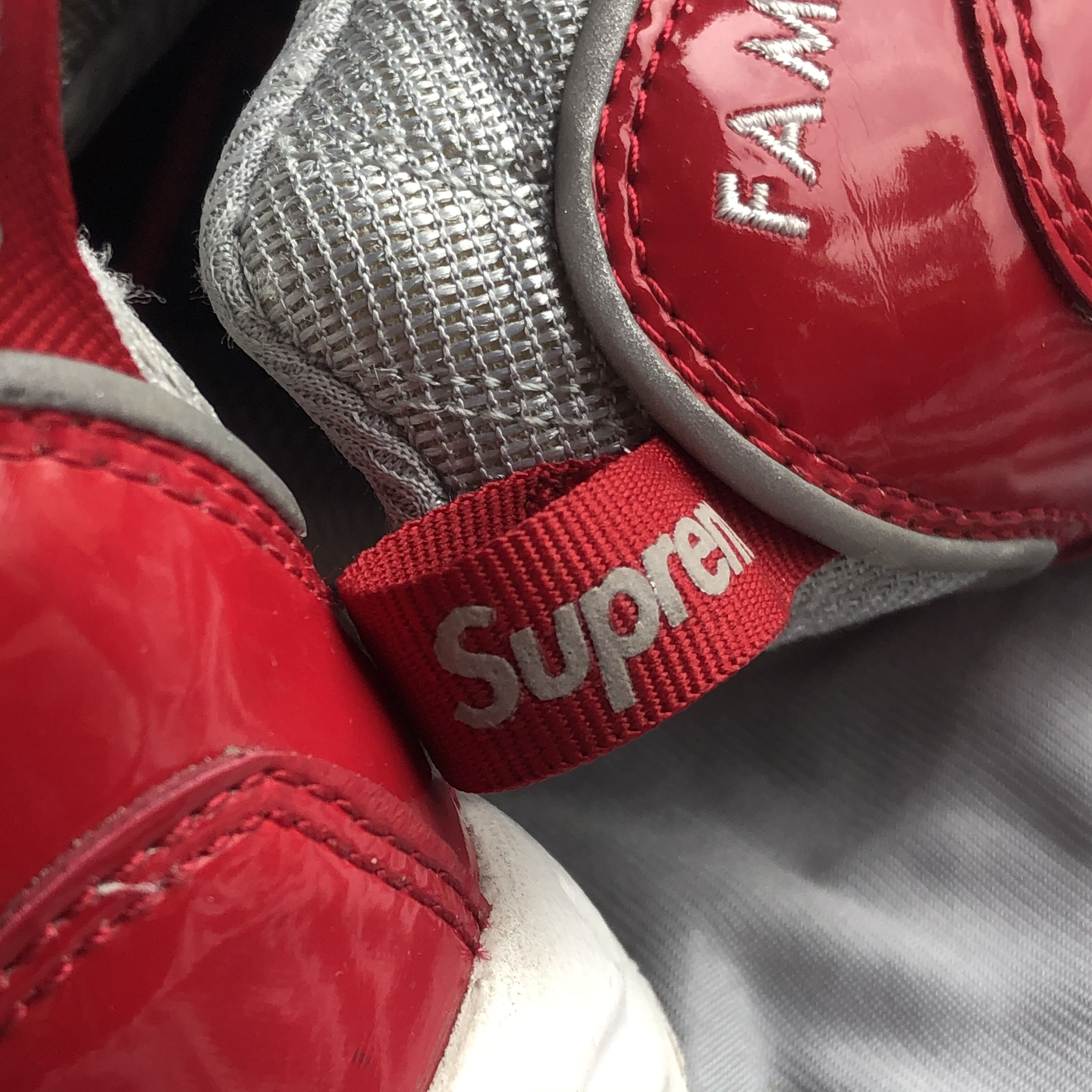 Nike × Supreme Nike Air Max 98 Supreme Varsity Red Size US 10.5 / EU 43-44 - 7 Thumbnail