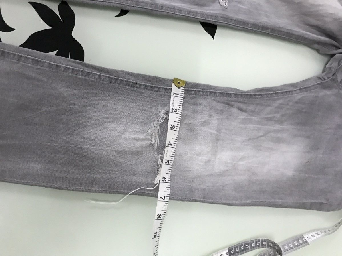 H&M Nice❗️H&M Distressed Skiny Jeans Size US 31 - 18 Thumbnail