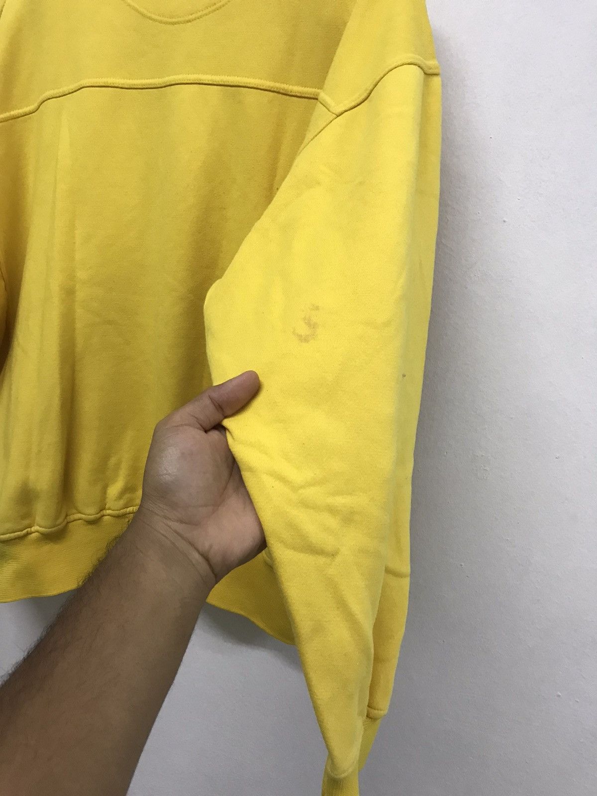 Fubu Vintage y2k Fubu Big Logo Sweatshirt Yellow Size US L / EU 52-54 / 3 - 12 Thumbnail