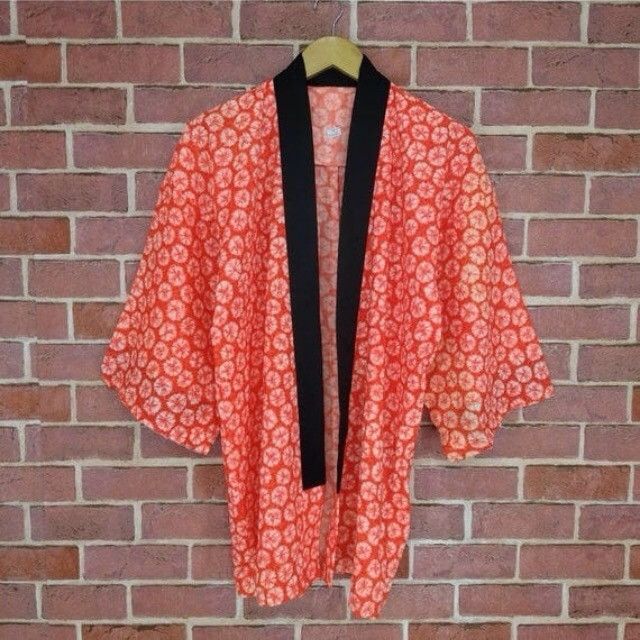 Japanese Brand Haori Kimono Orange Flower Japan Design Short Kimono Size US M / EU 48-50 / 2 - 1 Thumbnail