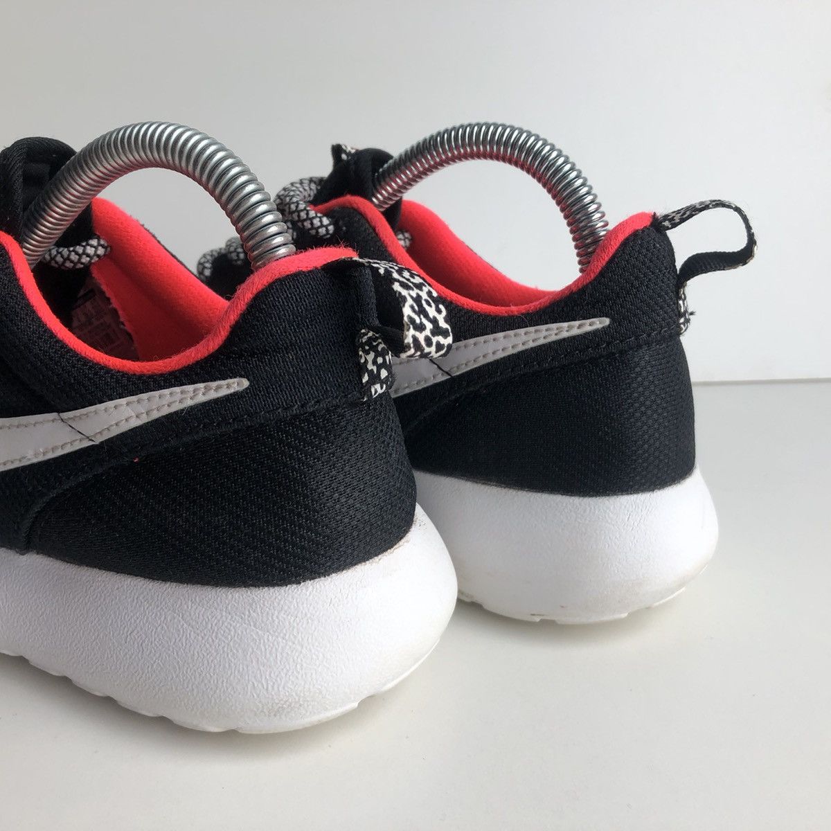 Nike Nike Roshe Run us 4,5 Y ! Size US 5 / EU 37 - 4 Thumbnail