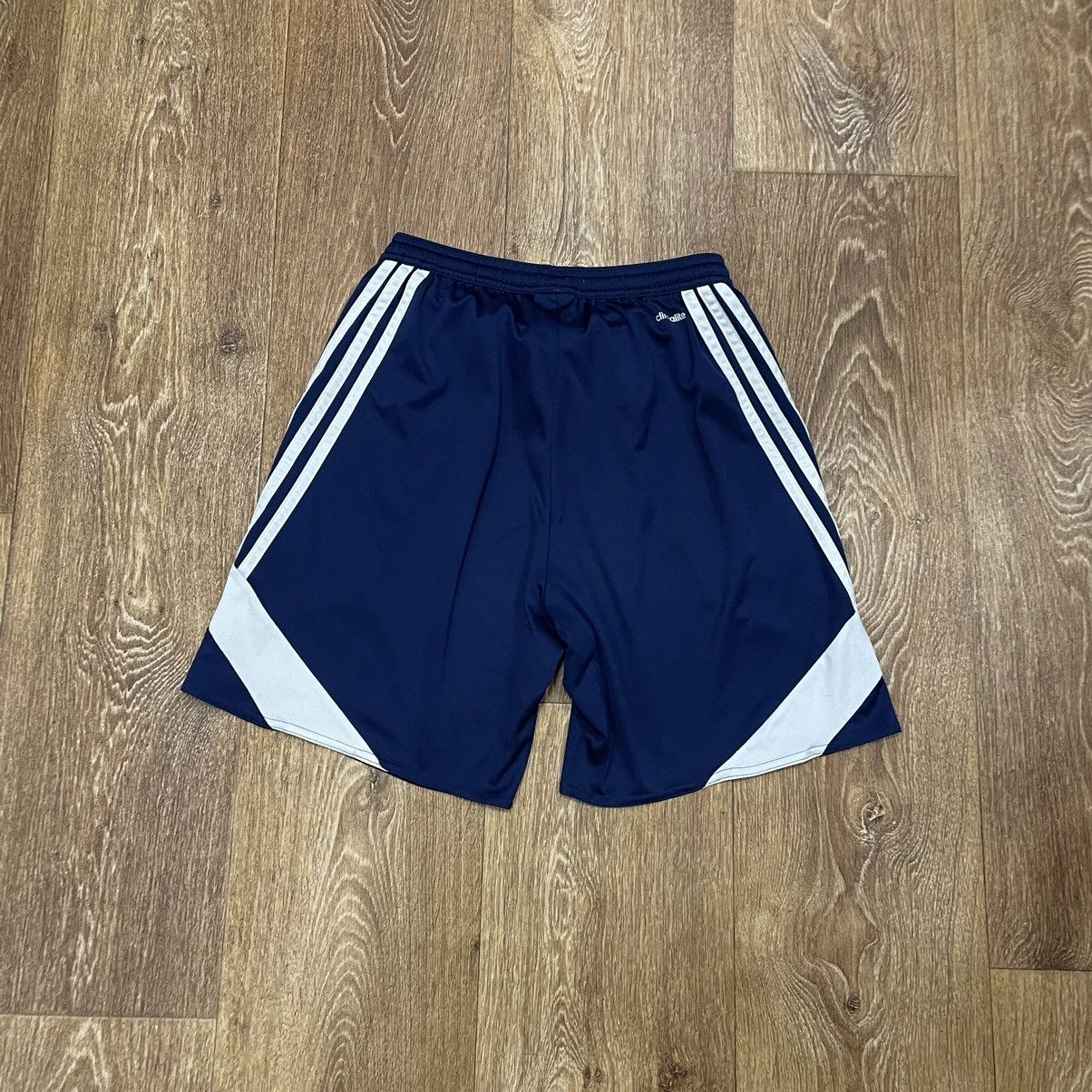 Vintage Vintage Adidas Y2K Baggy Shorts Streetwear Navy Thrashed 30 Size US 30 / EU 46 - 7 Thumbnail
