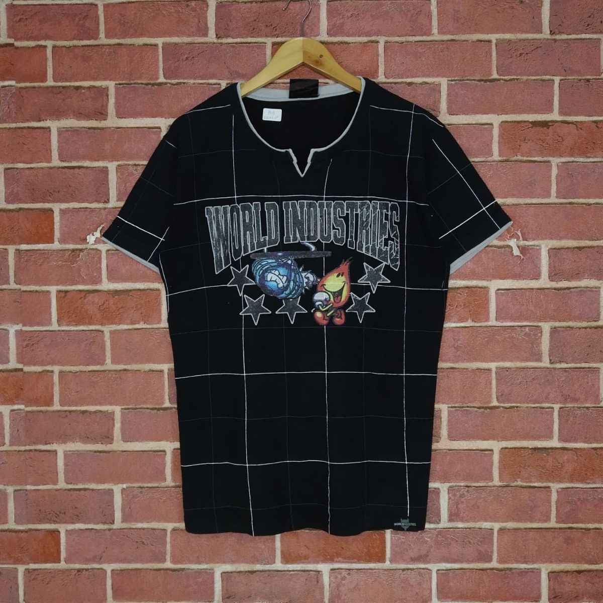 Vintage Vintage World Industries Design Skateboard Skatewear Shirt Size US M / EU 48-50 / 2 - 1 Thumbnail