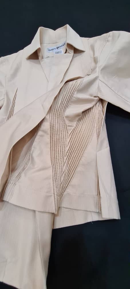 Issey Miyake VINTAGE ISSEY MIYAKE PLEATED PLEATS COAT UNIQUE PATTERN Size US S / EU 44-46 / 1 - 4 Thumbnail