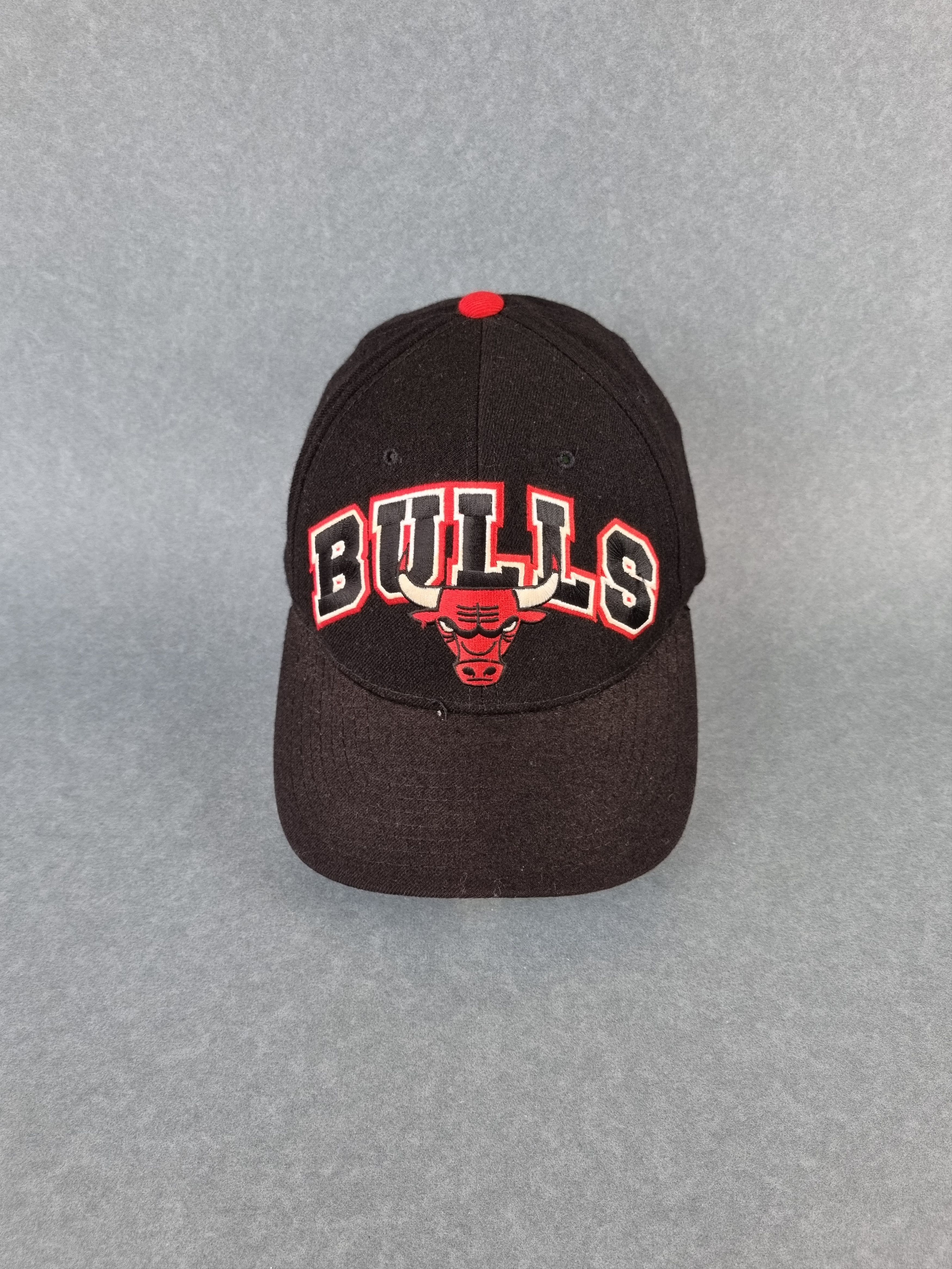 NBA × Sports Specialties × Starter Rare 90s CHICAGO BULLS Starter Wool Cap Vintage Size ONE SIZE - 3 Thumbnail