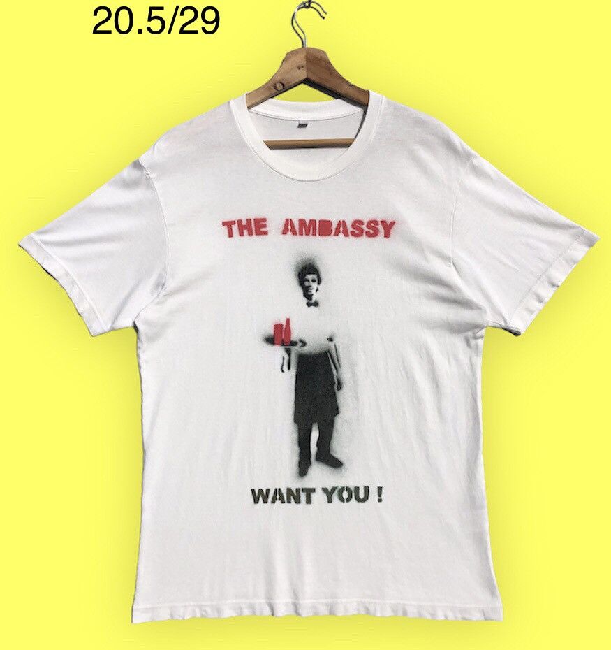 Uniqlo RARE🔥 The Ambassy Want You Waiter Character T-shirt Tee Size US L / EU 52-54 / 3 - 1 Thumbnail