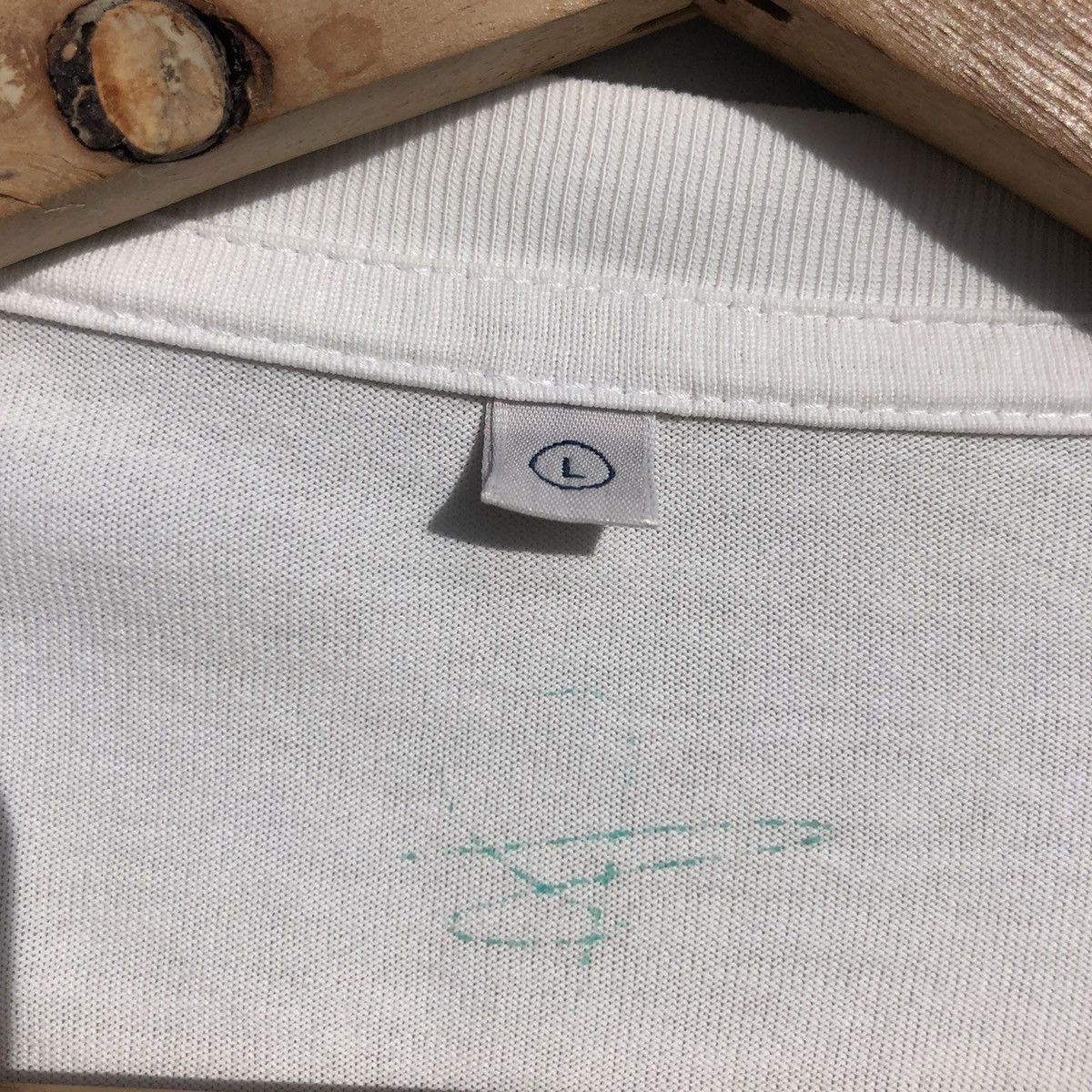 Uniqlo RARE🔥 The Ambassy Want You Waiter Character T-shirt Tee Size US L / EU 52-54 / 3 - 3 Thumbnail
