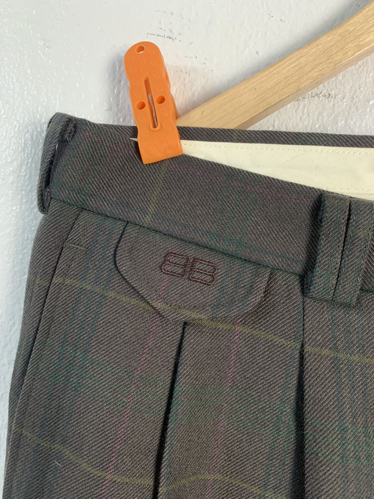 Balenciaga Balenciaga Checkered Wool Casual Pants Size US 34 / EU 50 - 4 Thumbnail