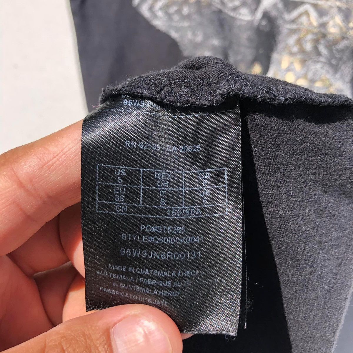 Guess RARE🔥 Guess Size XS / US 0-2 / IT 36-38 - 4 Thumbnail