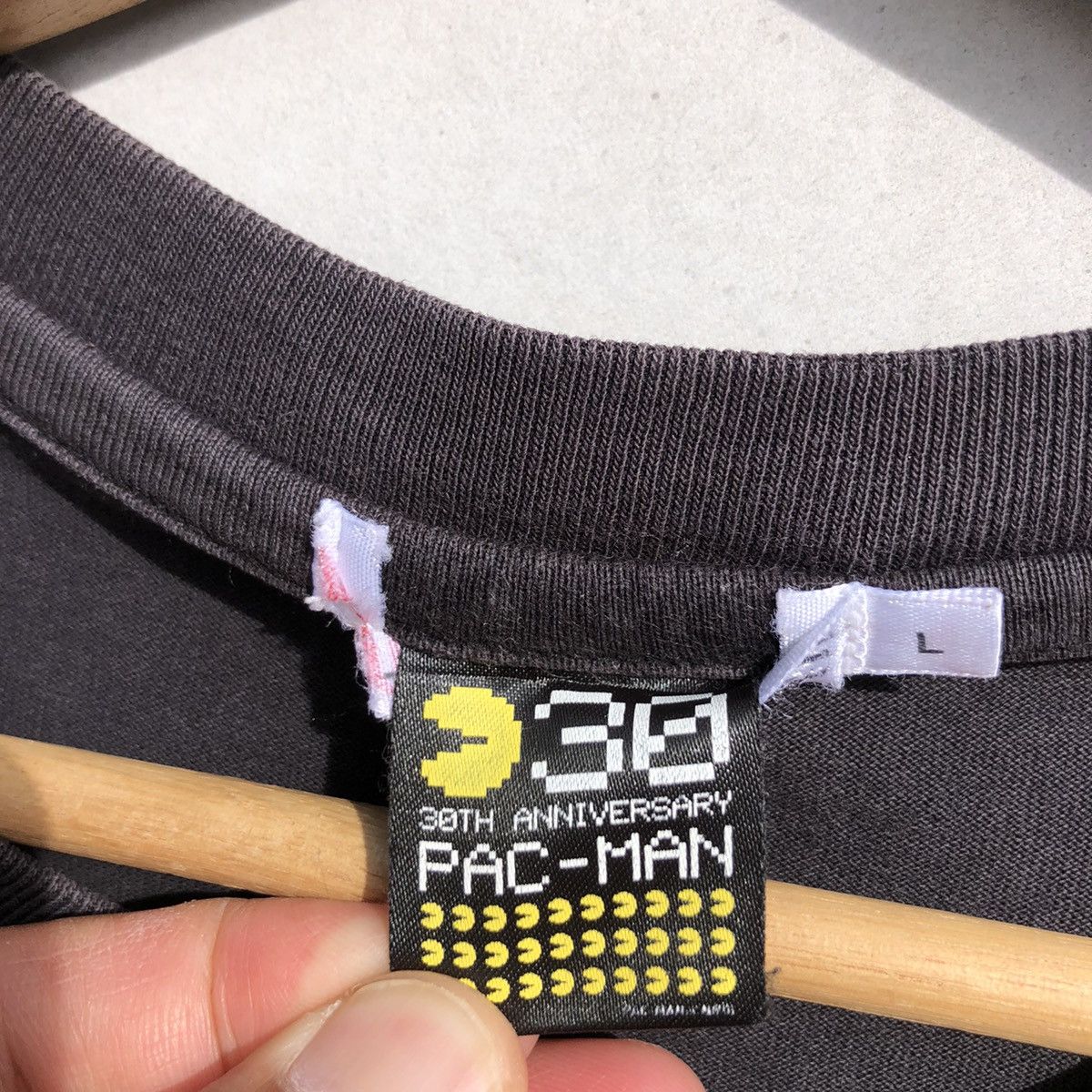 Uniqlo RARE🔥 Pac-man 30th Anniversary Peter Saville Size US M / EU 48-50 / 2 - 5 Thumbnail
