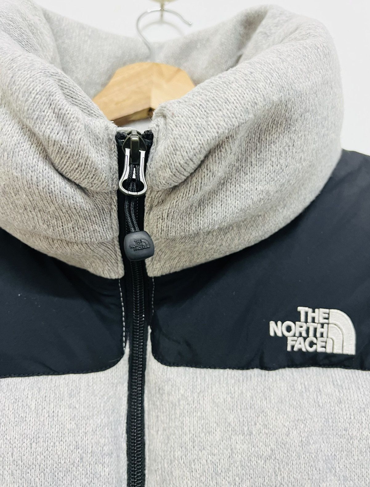 The North Face The North Face Retro Nuptse 700 Puffer Vest Size US M / EU 48-50 / 2 - 5 Thumbnail
