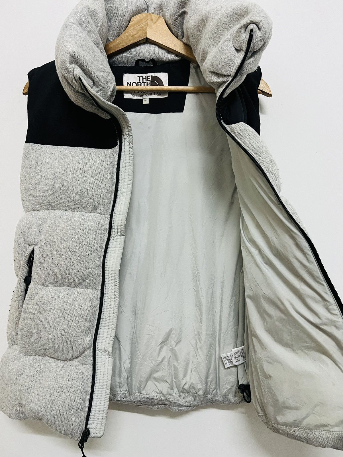 The North Face The North Face Retro Nuptse 700 Puffer Vest Size US M / EU 48-50 / 2 - 8 Thumbnail