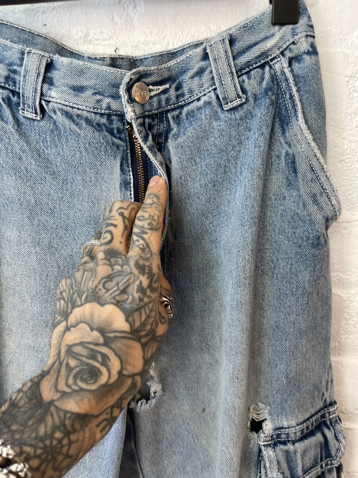 Vintage Vintage THRASHED Cargo Blue Jeans fits 29-31 Size US 30 / EU 46 - 9 Thumbnail
