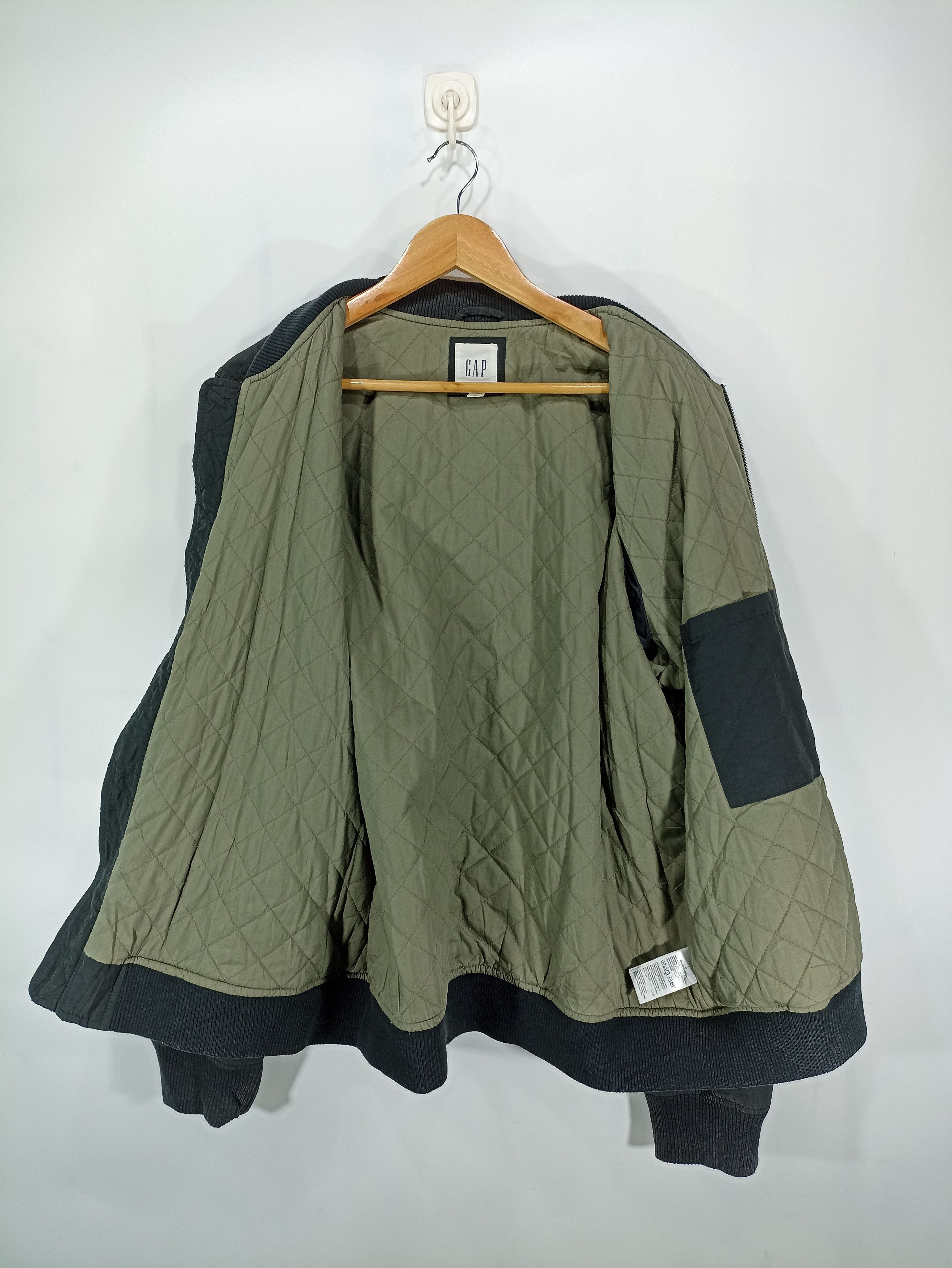 Gap × Vintage Vintage Sun Faded Gap Bomber Jacket Ideal Zipper Size US L / EU 52-54 / 3 - 4 Thumbnail