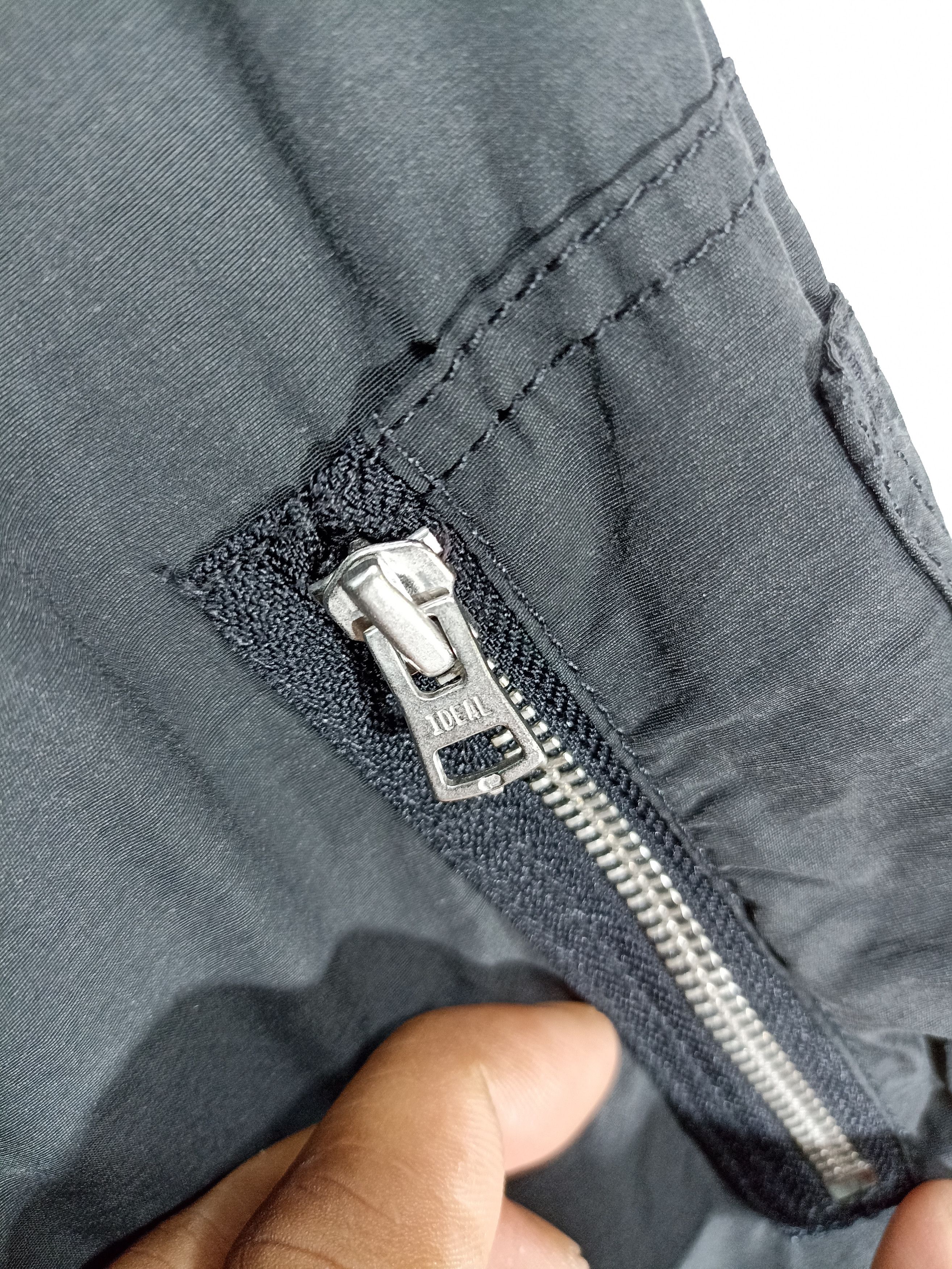 Gap × Vintage Vintage Sun Faded Gap Bomber Jacket Ideal Zipper Size US L / EU 52-54 / 3 - 9 Thumbnail