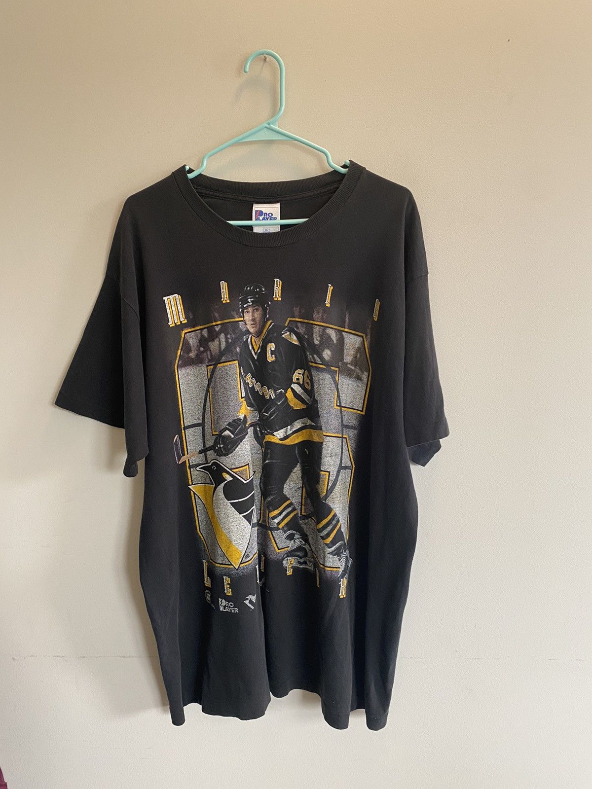 Image of Vintage Pro Player Pittsburgh Penguins Mario Lemieux Shirt in Black, Men's (Size XL)