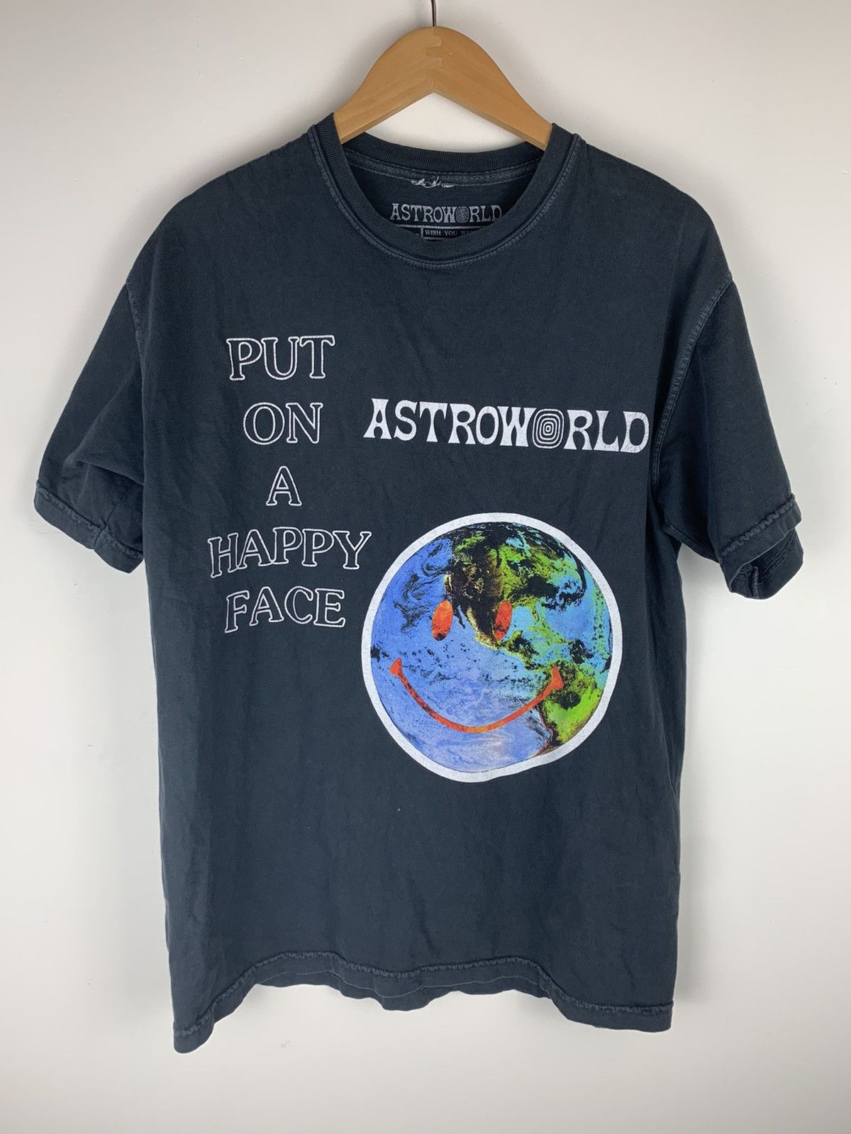 Travis Scott Astroworld Put On A Happy Face Tee Size US M / EU 48-50 / 2 - 1 Thumbnail