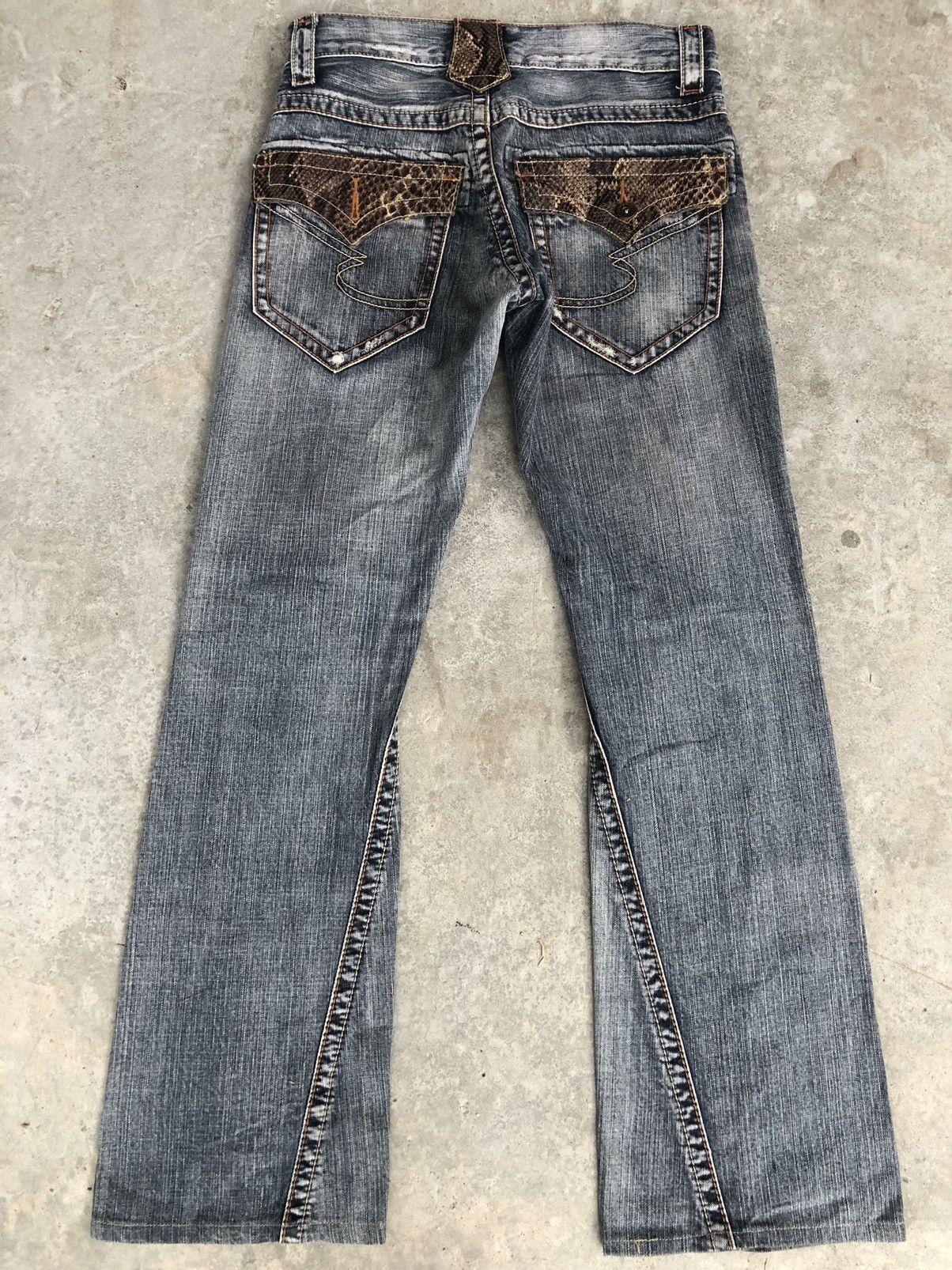 semanticdesign Semantic Design Snake Skin Leather Flared Jeans Distressed Size US 31 - 2 Thumbnail