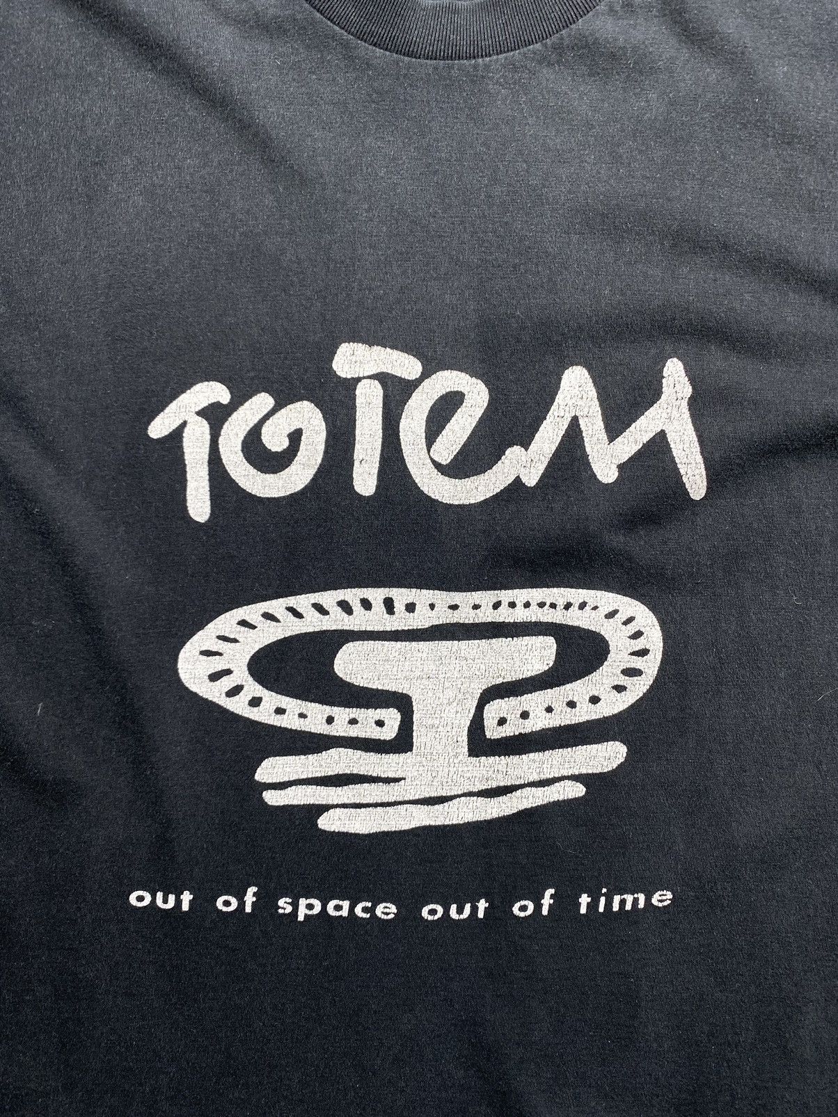 Band Tees 80-90’s Vintage Totem Magic Symbol Out Of Space T Shirt Size US XL / EU 56 / 4 - 3 Thumbnail