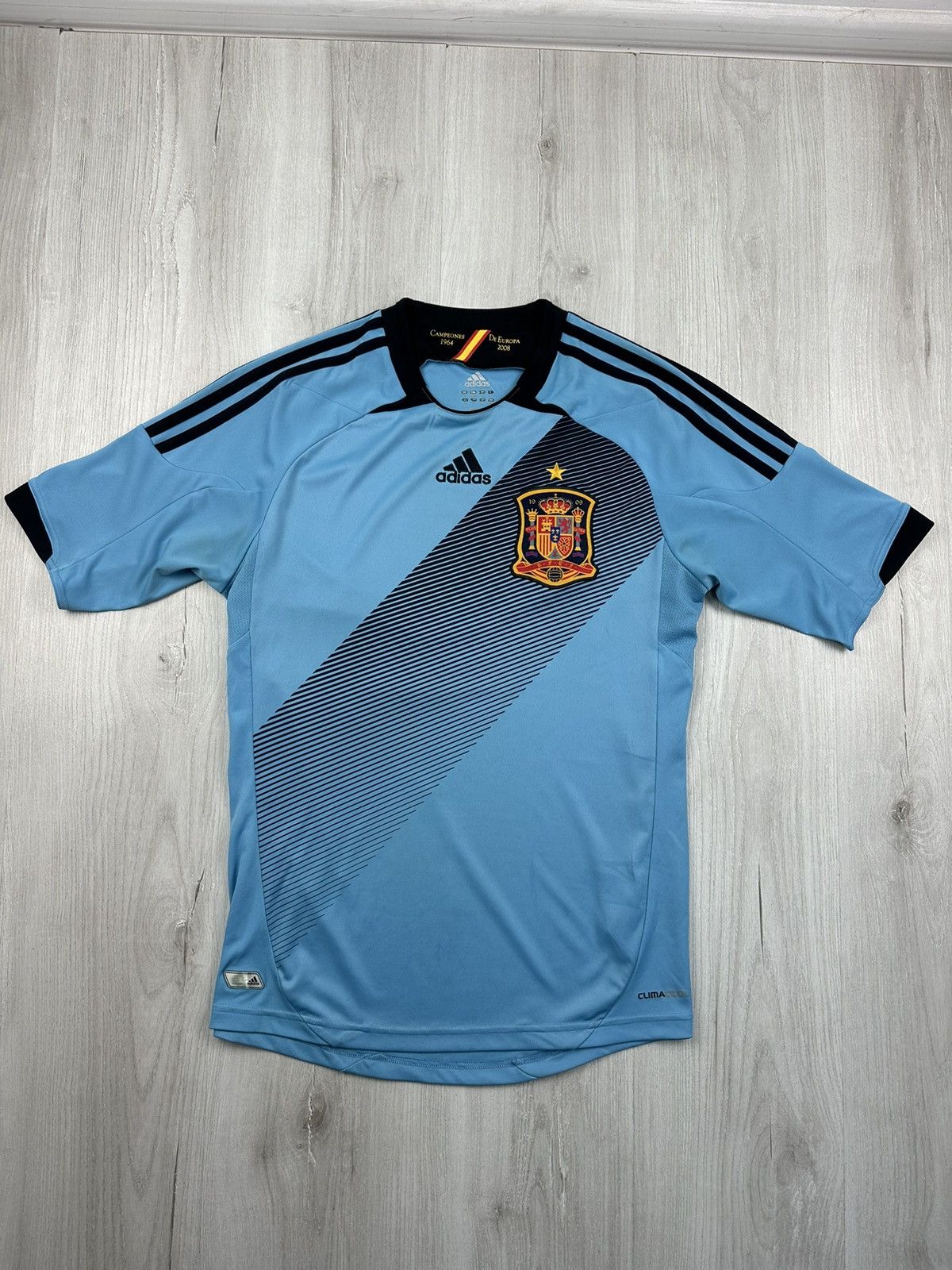 Adidas Spain Jersey Euro Cup 2013 Soccer Football Size US S / EU 44-46 / 1 - 1 Thumbnail