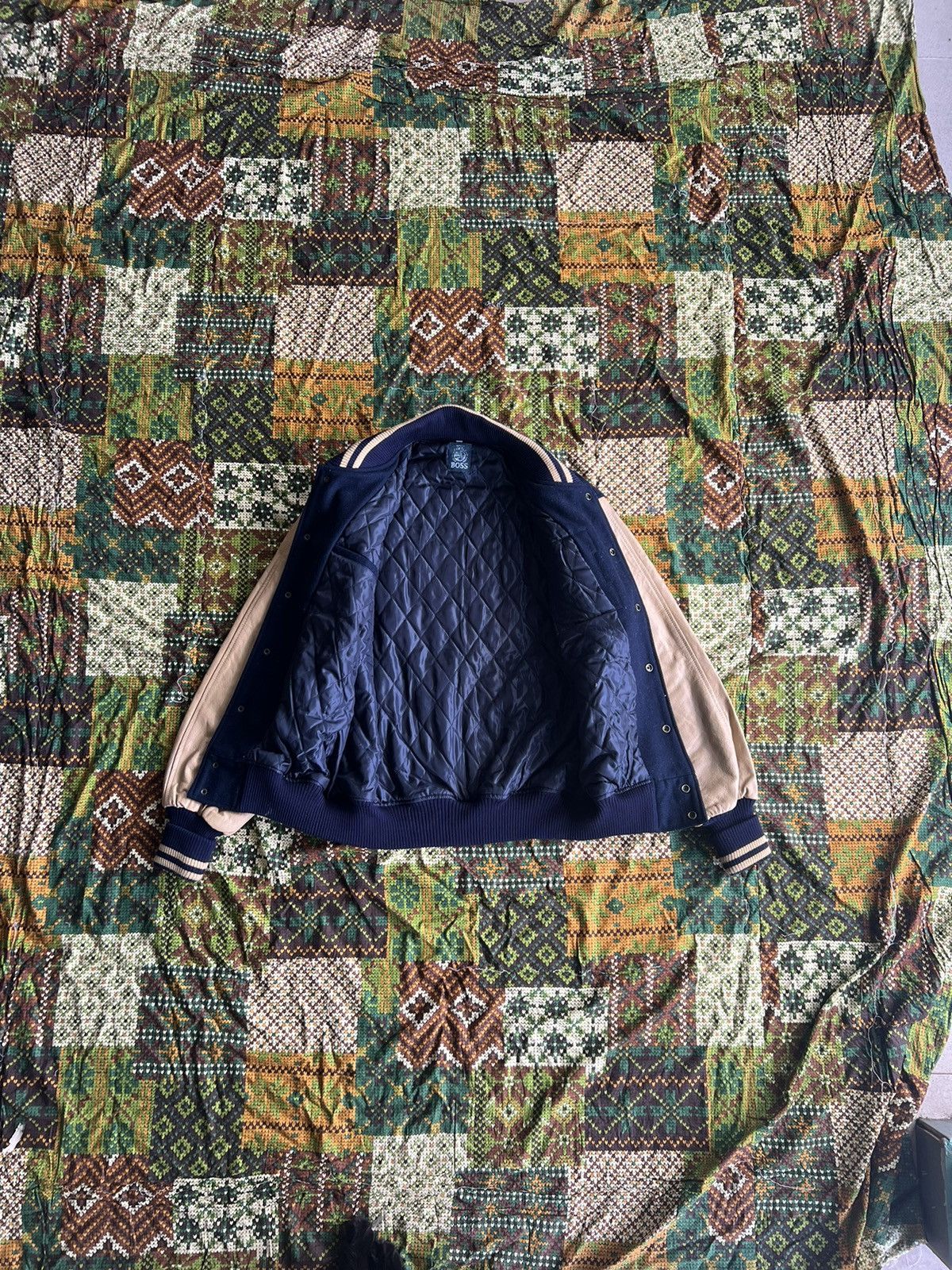 Japanese Brand × Vintage Vintage Suntory Coffee Boss Embroidered Logo Varsity Jacket Size US L / EU 52-54 / 3 - 3 Thumbnail