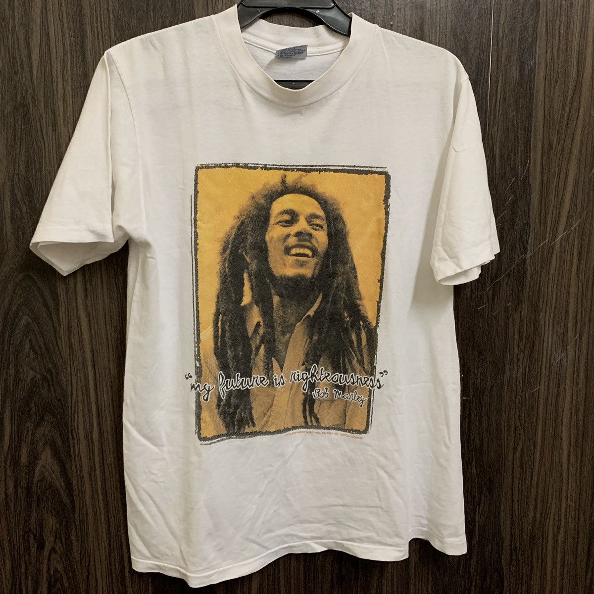 Passi blog: Bob Marley : La voix rebelle d’une Jamaïque en quête de justice