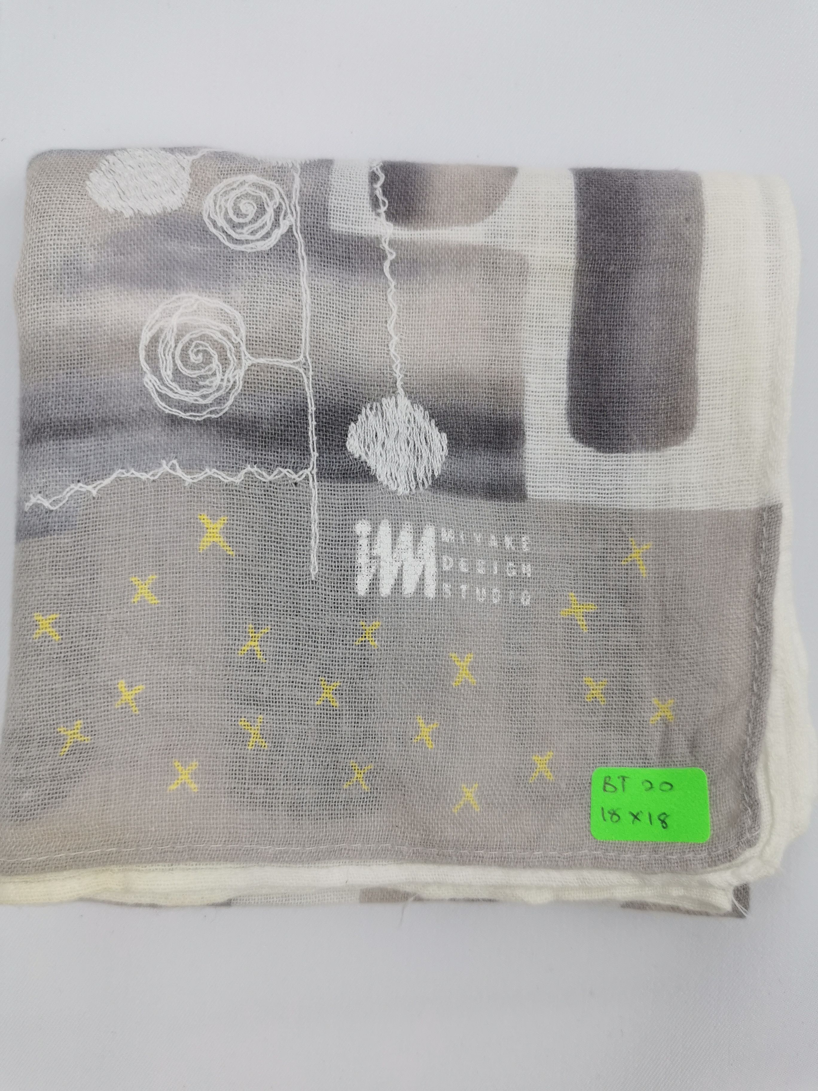 Vintage Issey miyake handkerchief / bandana / neckerchief Size ONE SIZE - 4 Thumbnail