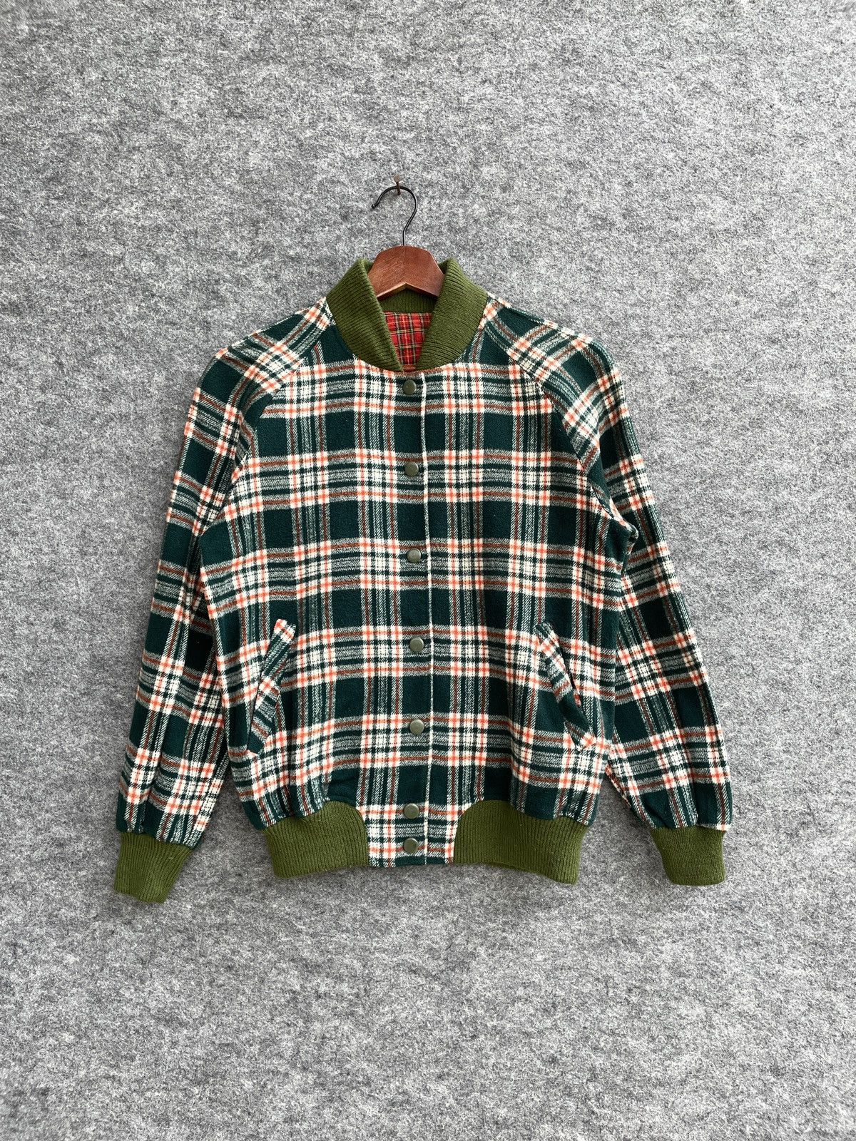 Japanese Brand VINTAGE JAPANESE TARTAN VARSITY JACKET Size US S / EU 44-46 / 1 - 1 Thumbnail