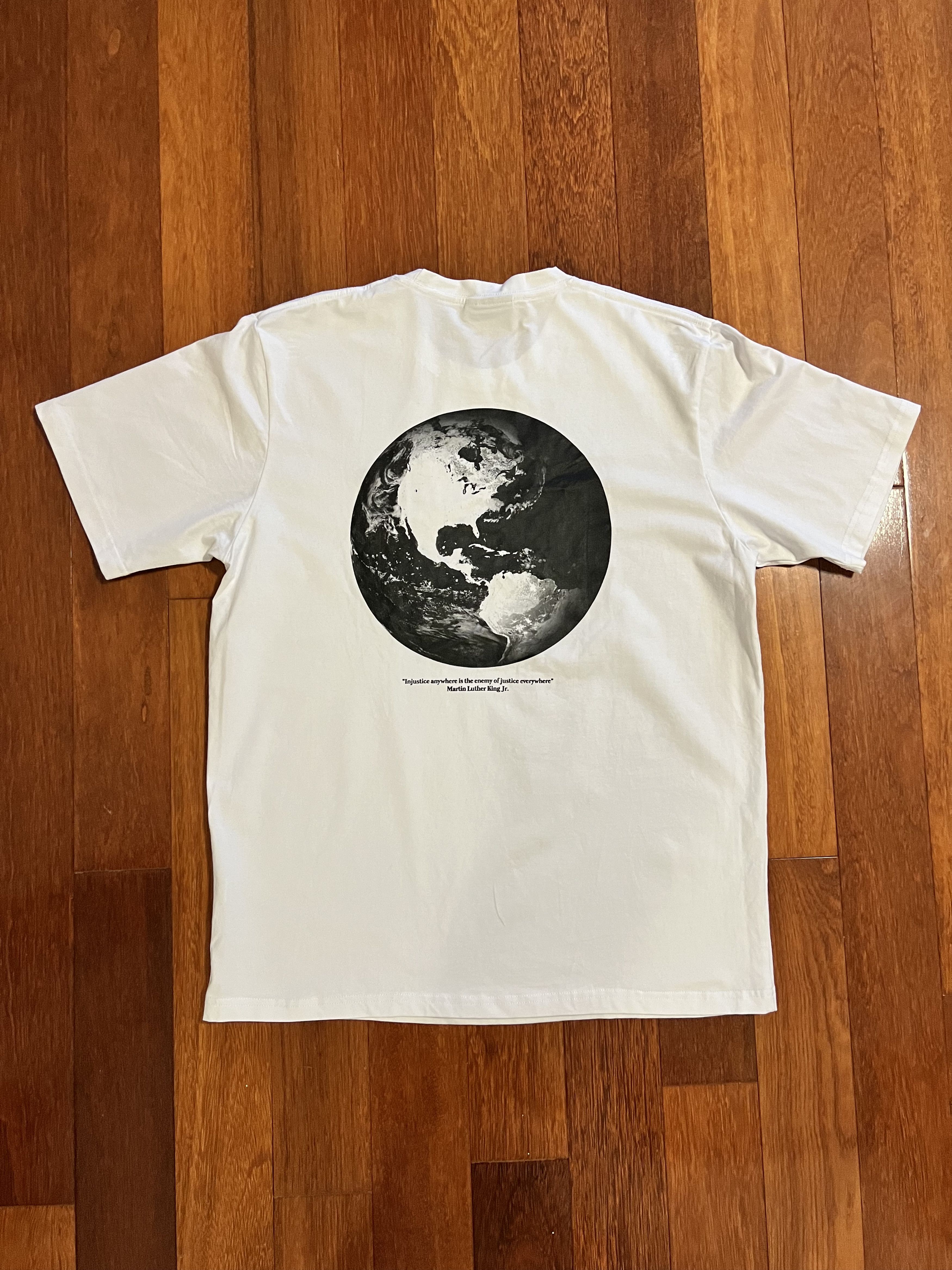 Other 💚 Martin Luther King Myth Magazine Peace Globe Tee Large Size US L / EU 52-54 / 3 - 2 Thumbnail