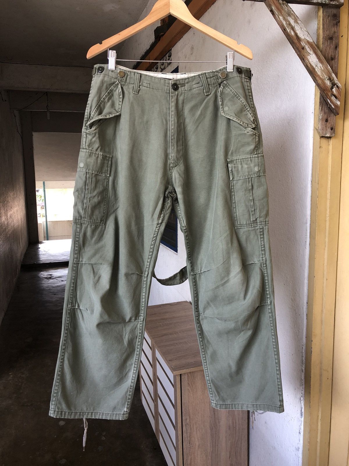 Vintage Vintage Army Loose Cut Distressed Cargo Pants Size US 34 / EU 50 - 5 Thumbnail