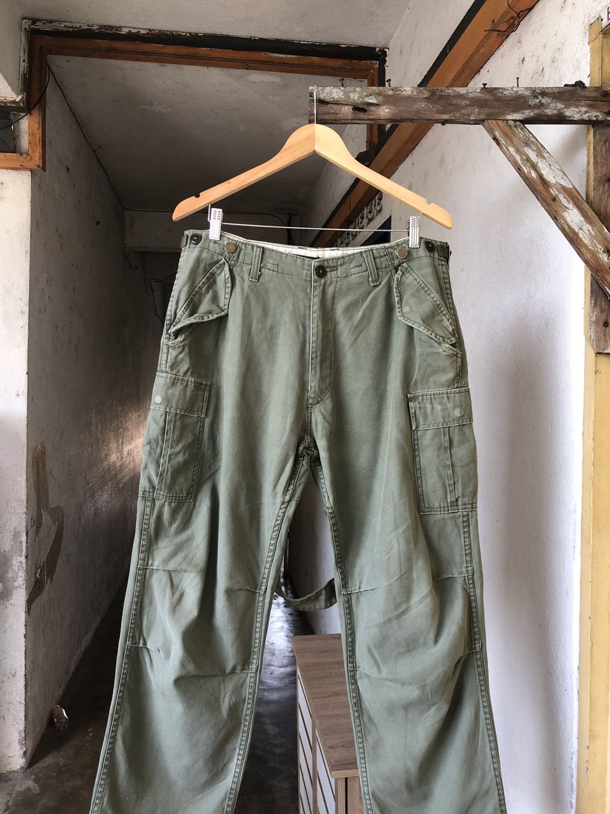 Vintage Vintage Army Loose Cut Distressed Cargo Pants Size US 34 / EU 50 - 7 Thumbnail
