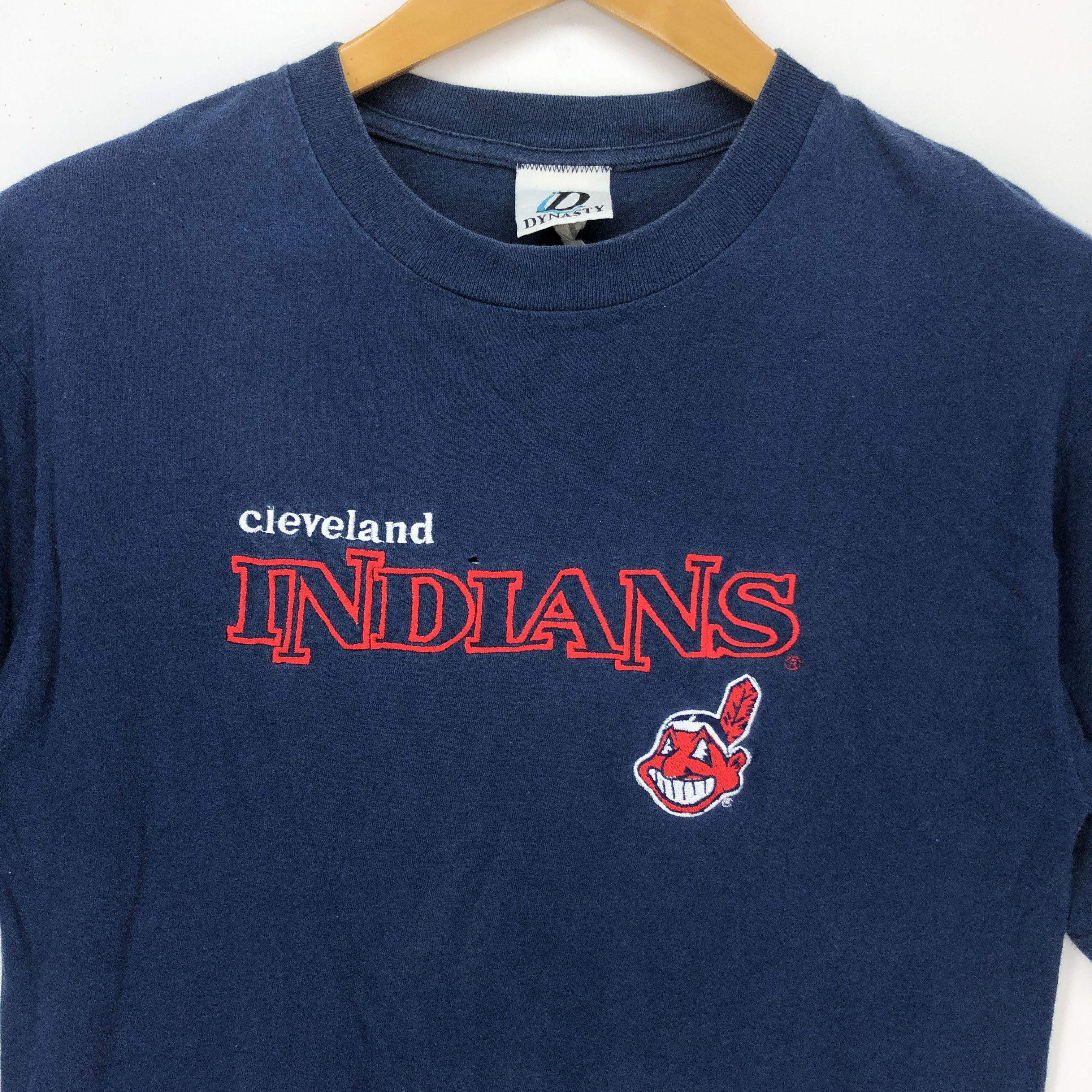 MLB 90s Vintage RED INDIANS CLEVELAND Crew Neck T Shirt #1230-43 Size US S / EU 44-46 / 1 - 2 Thumbnail
