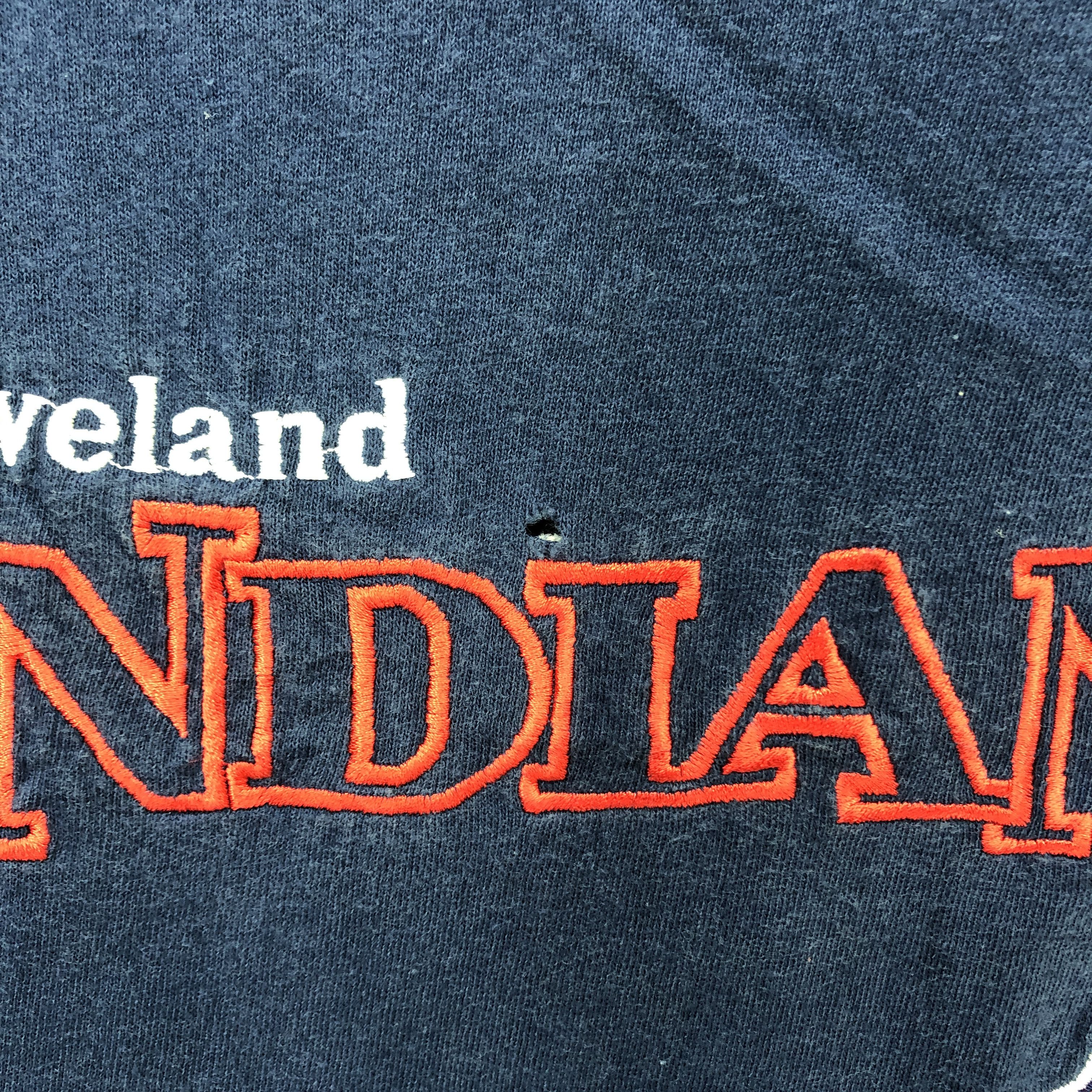MLB 90s Vintage RED INDIANS CLEVELAND Crew Neck T Shirt #1230-43 Size US S / EU 44-46 / 1 - 3 Thumbnail
