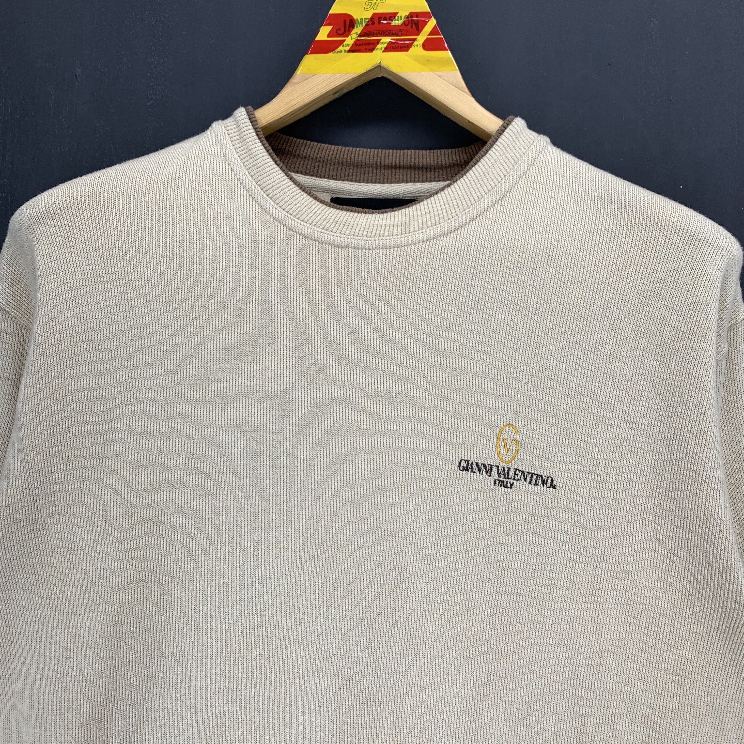 Gianni Valentino Vintage Gianni Valentino Crew Neck Sweatshirts #3046-100 Size US M / EU 48-50 / 2 - 2 Thumbnail