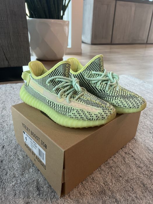 adidas yeezy yeezreel junior