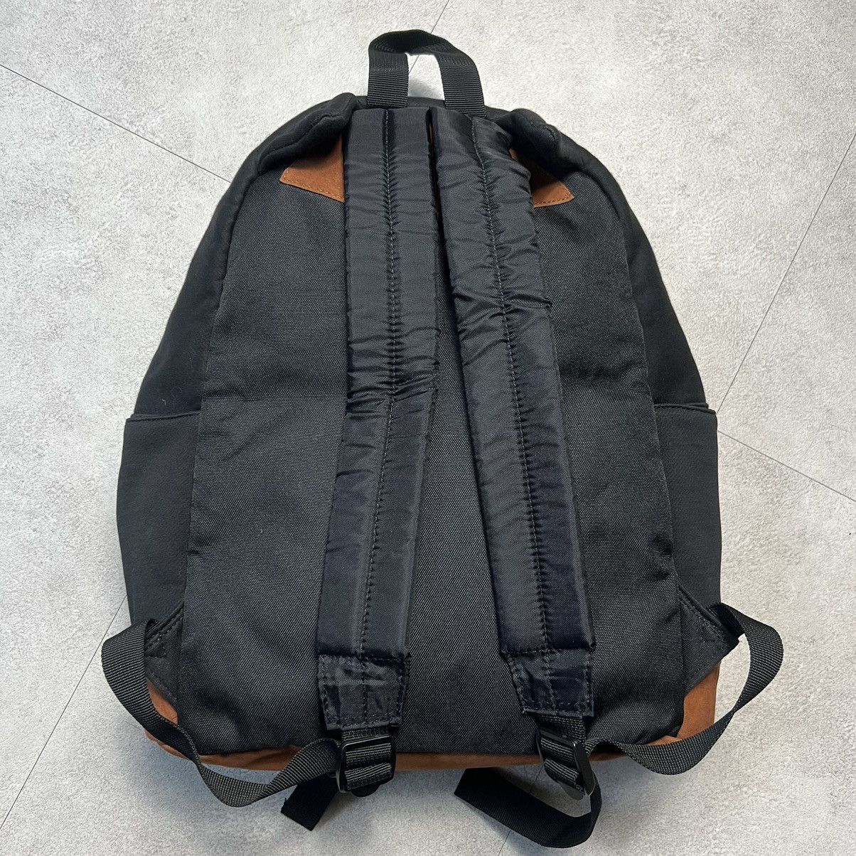 YZY Gap Balenciaga Snake Bag