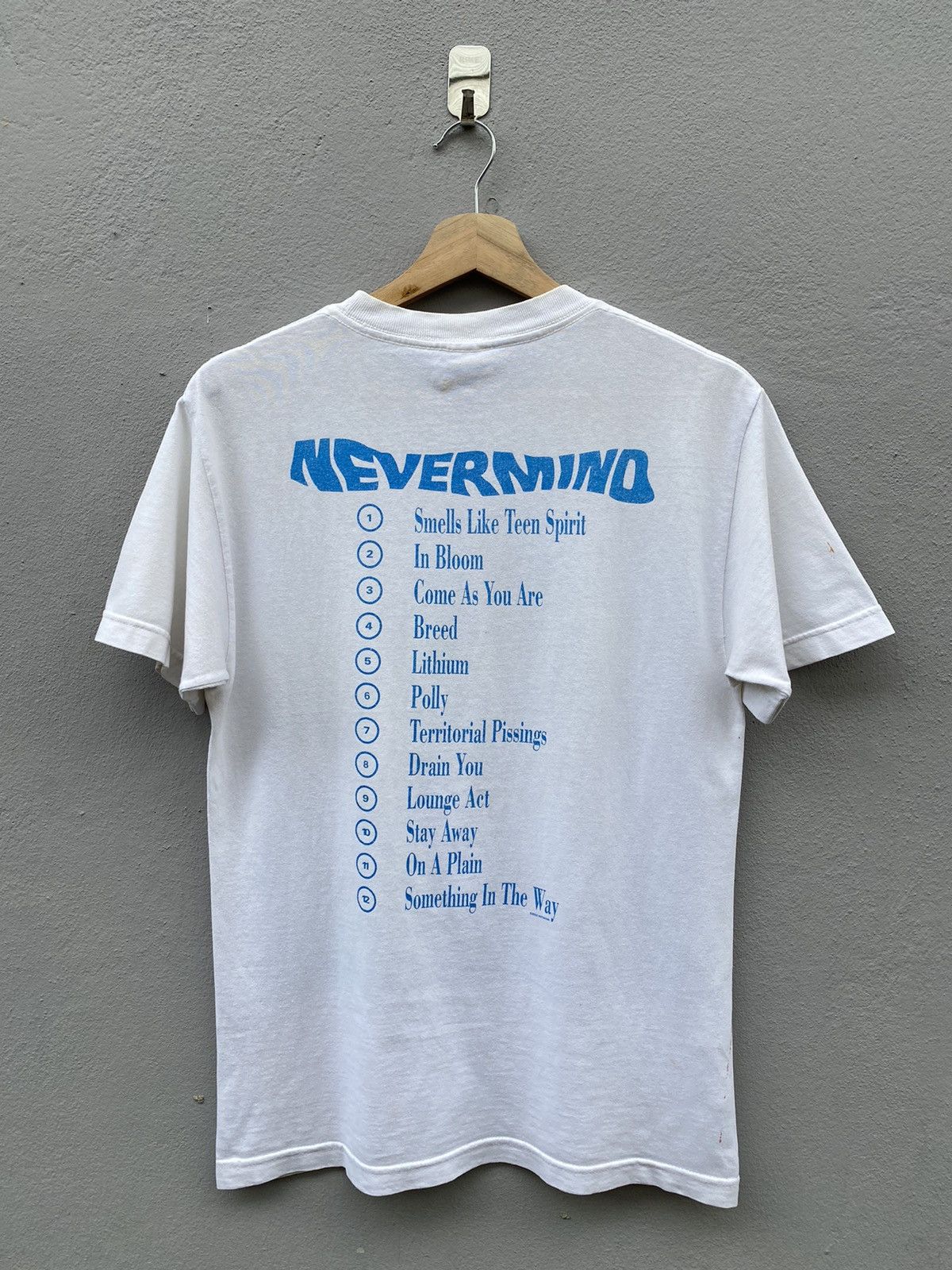 Band Tees 2000s Distress NIRVANA “Nevermind” Masterpiece Grunge Tee Size US S / EU 44-46 / 1 - 10 Thumbnail