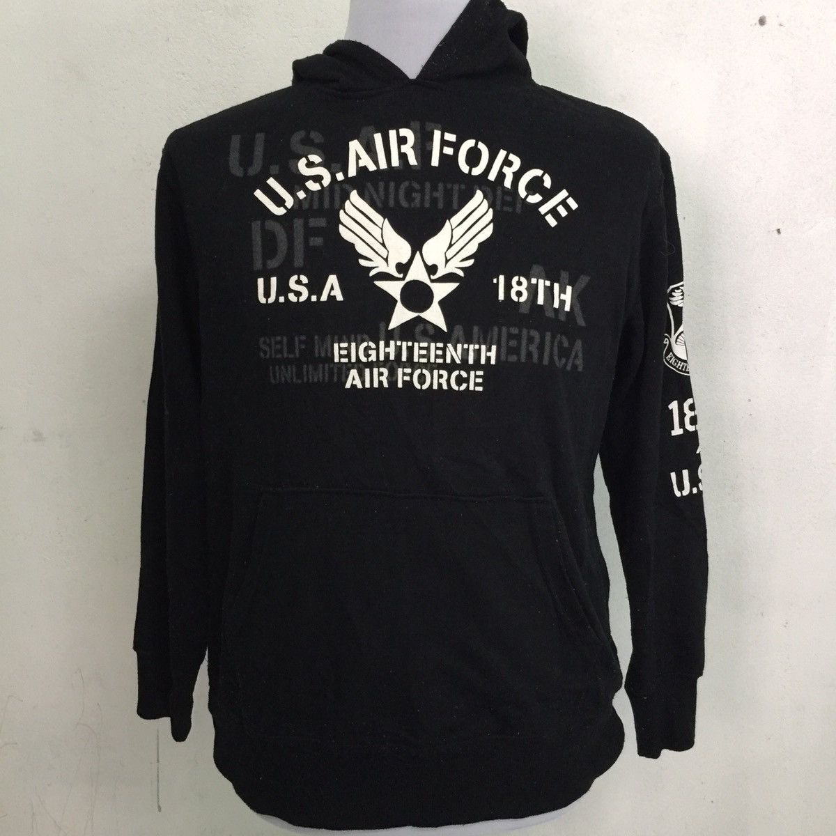 image of US Air Force U.s Air Force Sweatshirt Hoodie Big Logo in Black, Men's (Size Large)