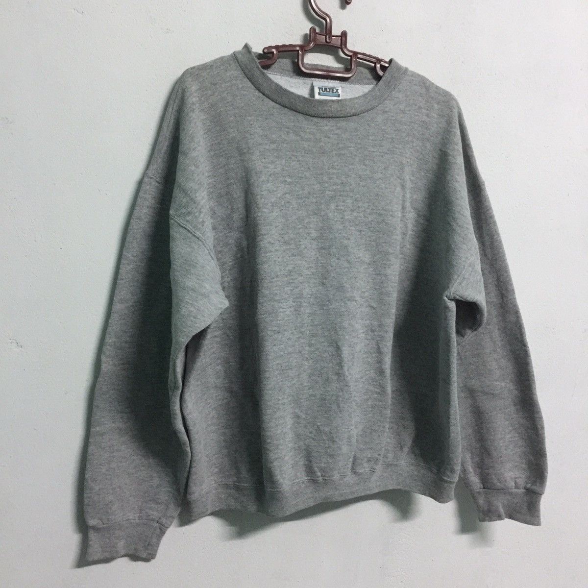 Tultex Vintage Sweatshirt MADE IN USA Size on tag L Size US L / EU 52-54 / 3 - 3 Thumbnail