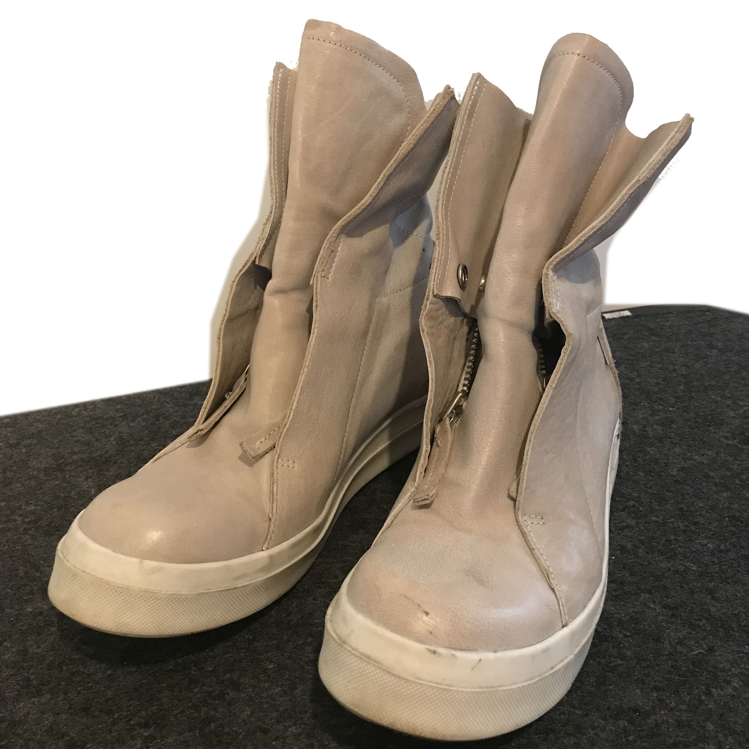 image of Cinzia Araia Boots in Beige, Men's (Size 7)