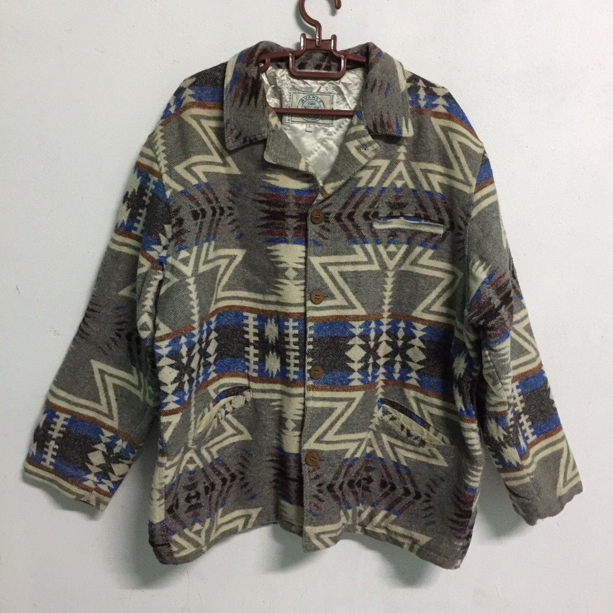 Japanese Brand Rare Vtg Avanez Paris Navajo Overprint Design Jacket Button Size US L / EU 52-54 / 3 - 1 Thumbnail