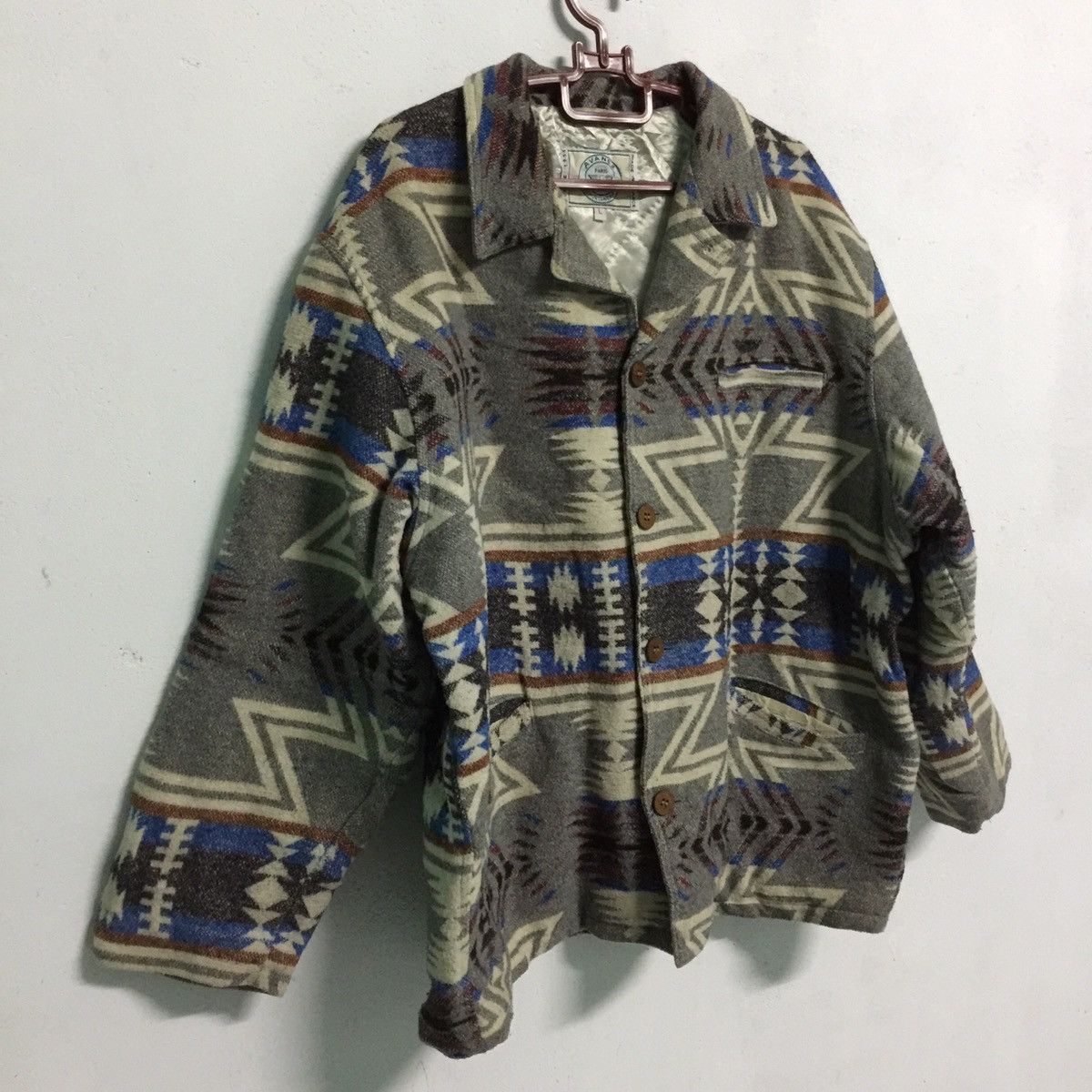 Japanese Brand Rare Vtg Avanez Paris Navajo Overprint Design Jacket Button Size US L / EU 52-54 / 3 - 3 Thumbnail