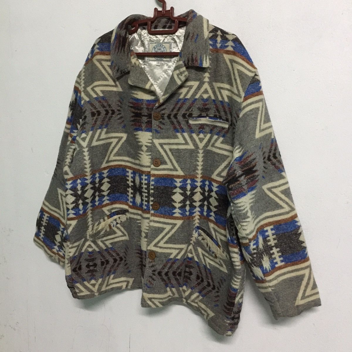 Japanese Brand Rare Vtg Avanez Paris Navajo Overprint Design Jacket Button Size US L / EU 52-54 / 3 - 2 Thumbnail